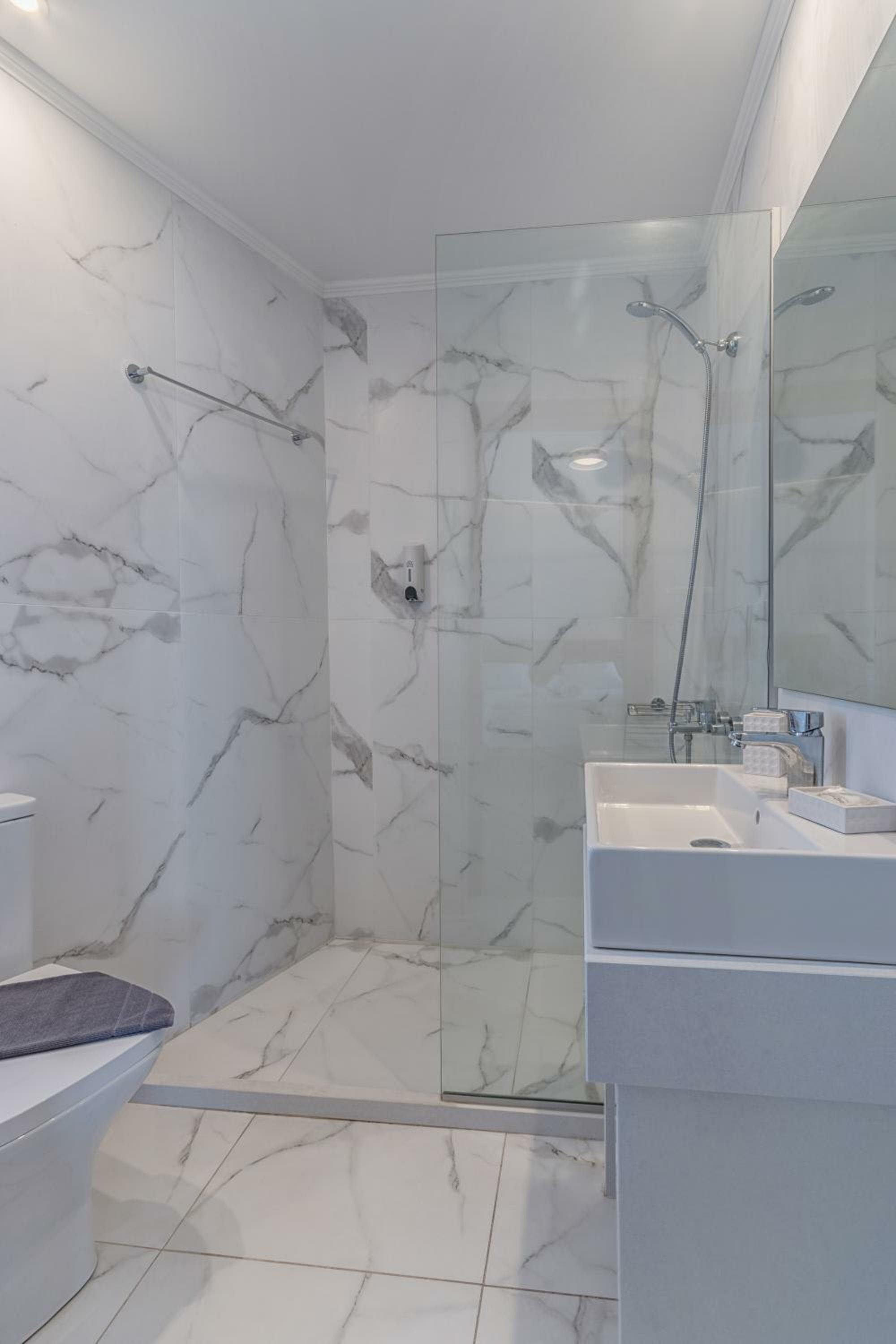 Classic Double Room with Partial Sea View (annex)