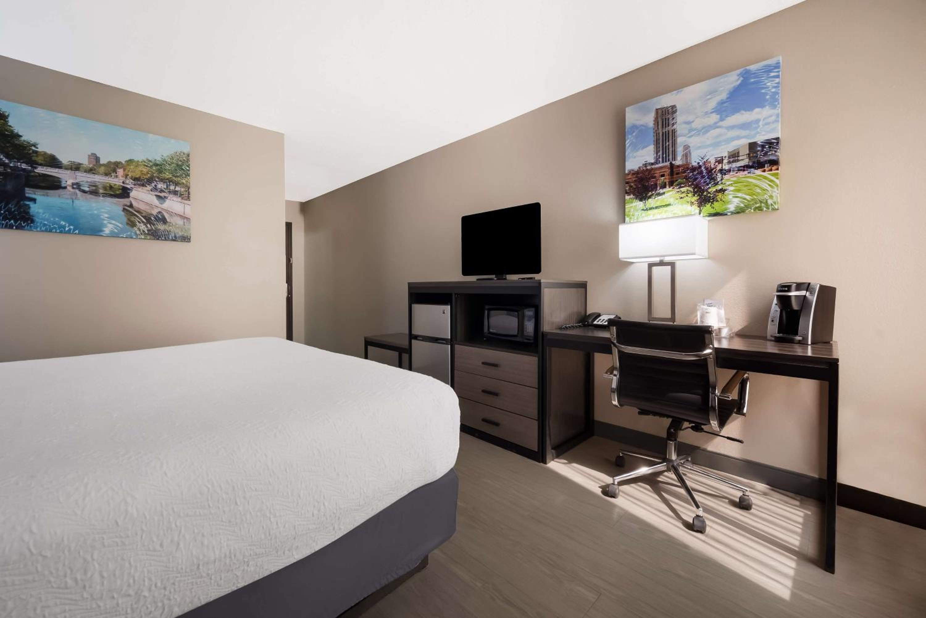 King Room - Non-Smoking