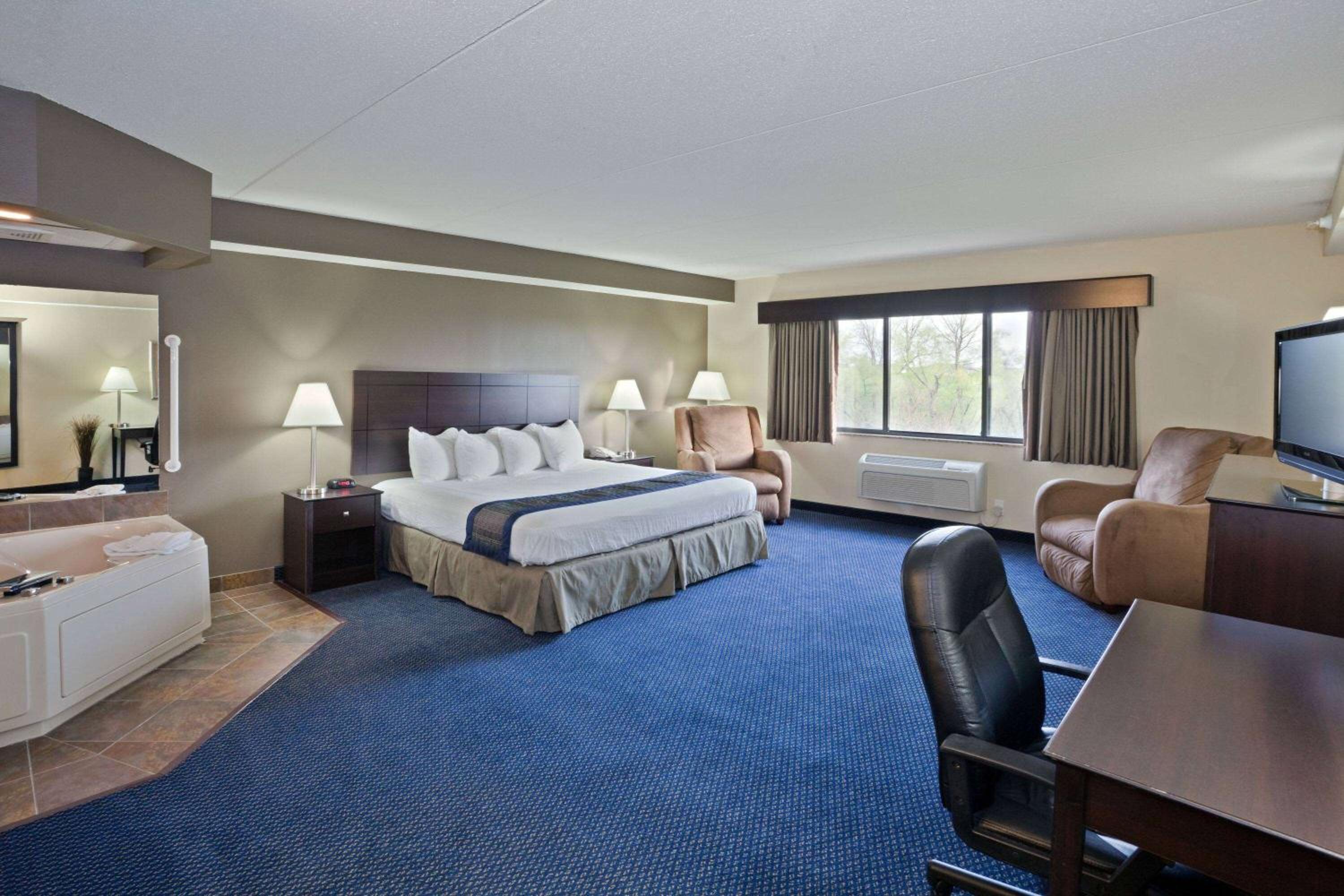 Deluxe King Room