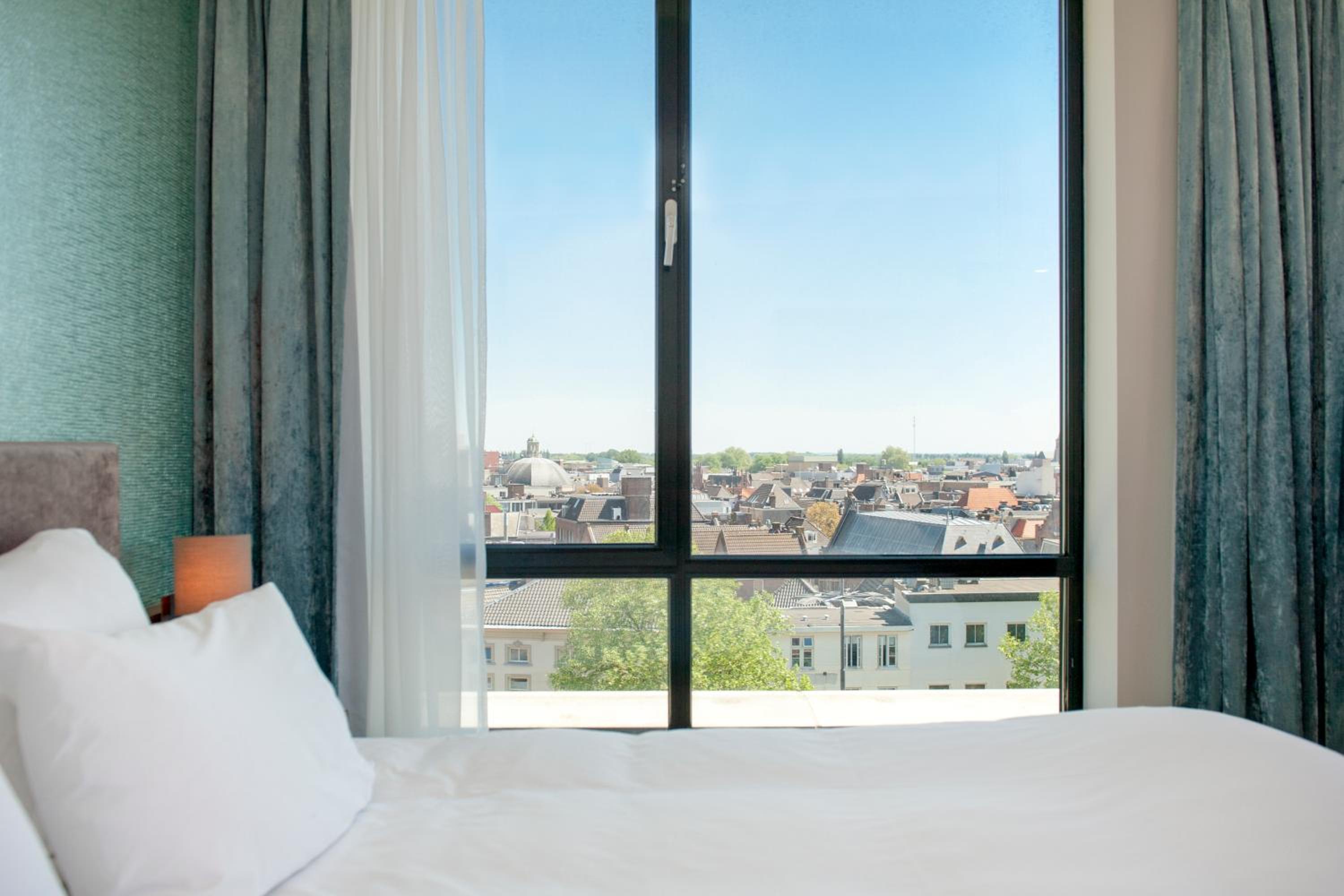 Velvet Wellness King Room with City Spa Access