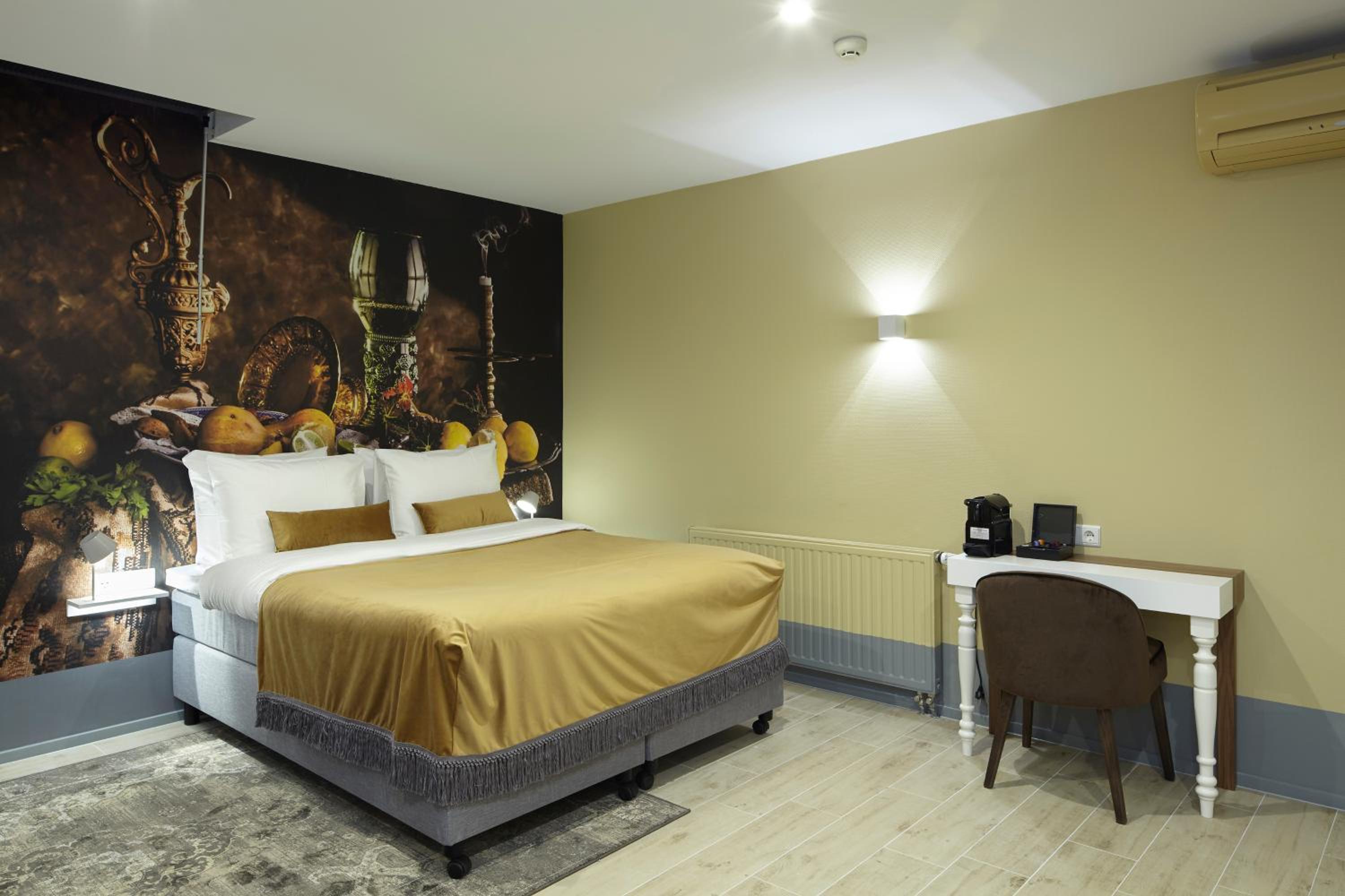 Comfort Family Room - Basement