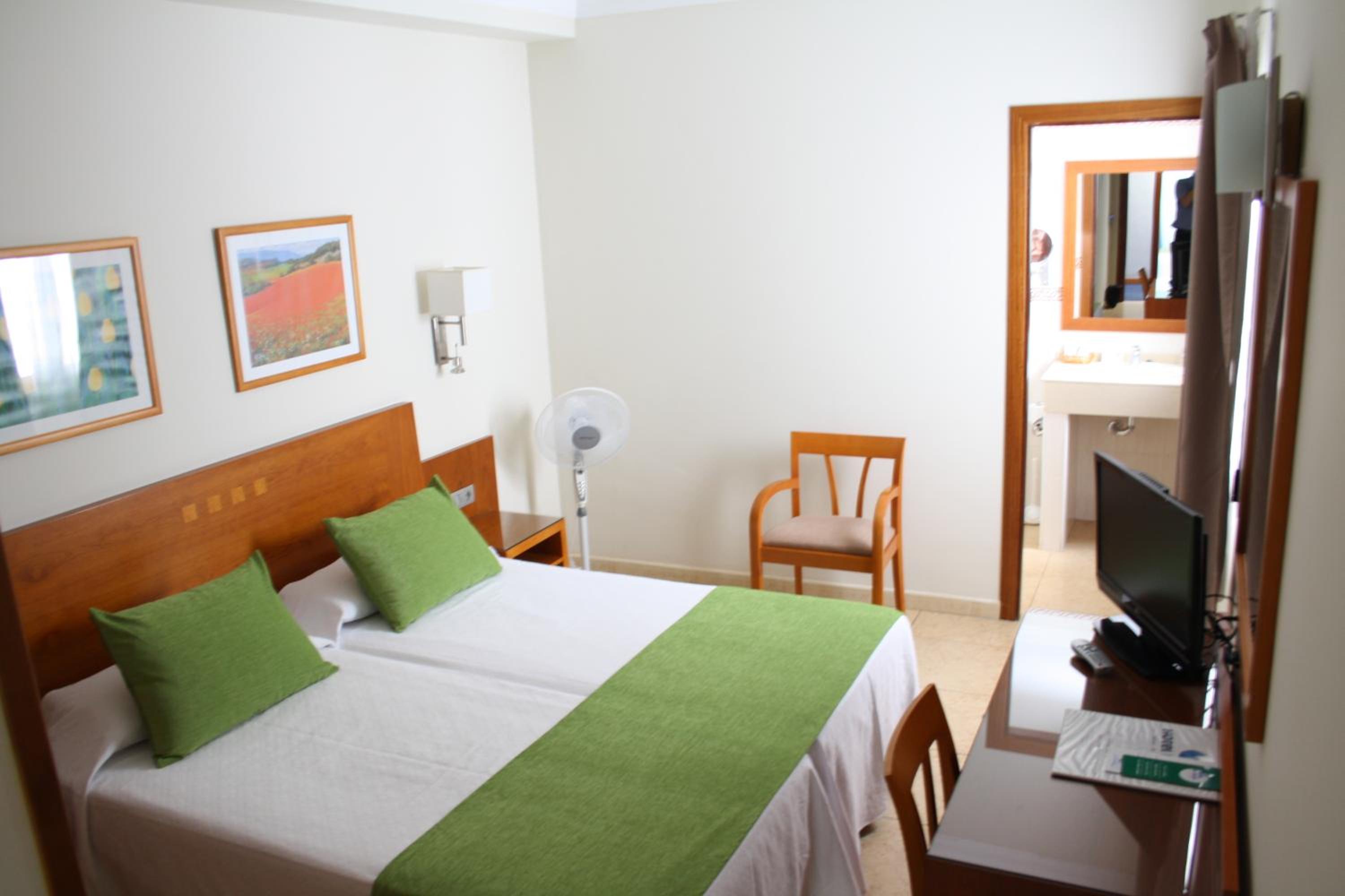 Twin Room - Interior