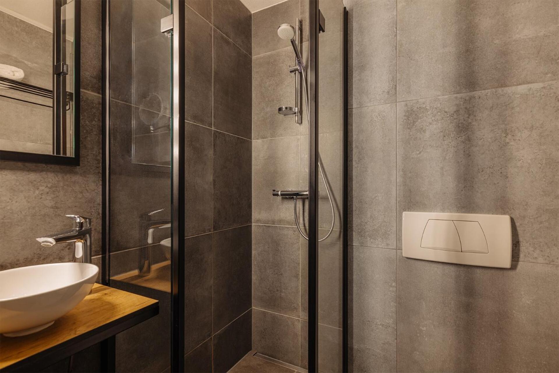 Comfort Room 1 Single Bed