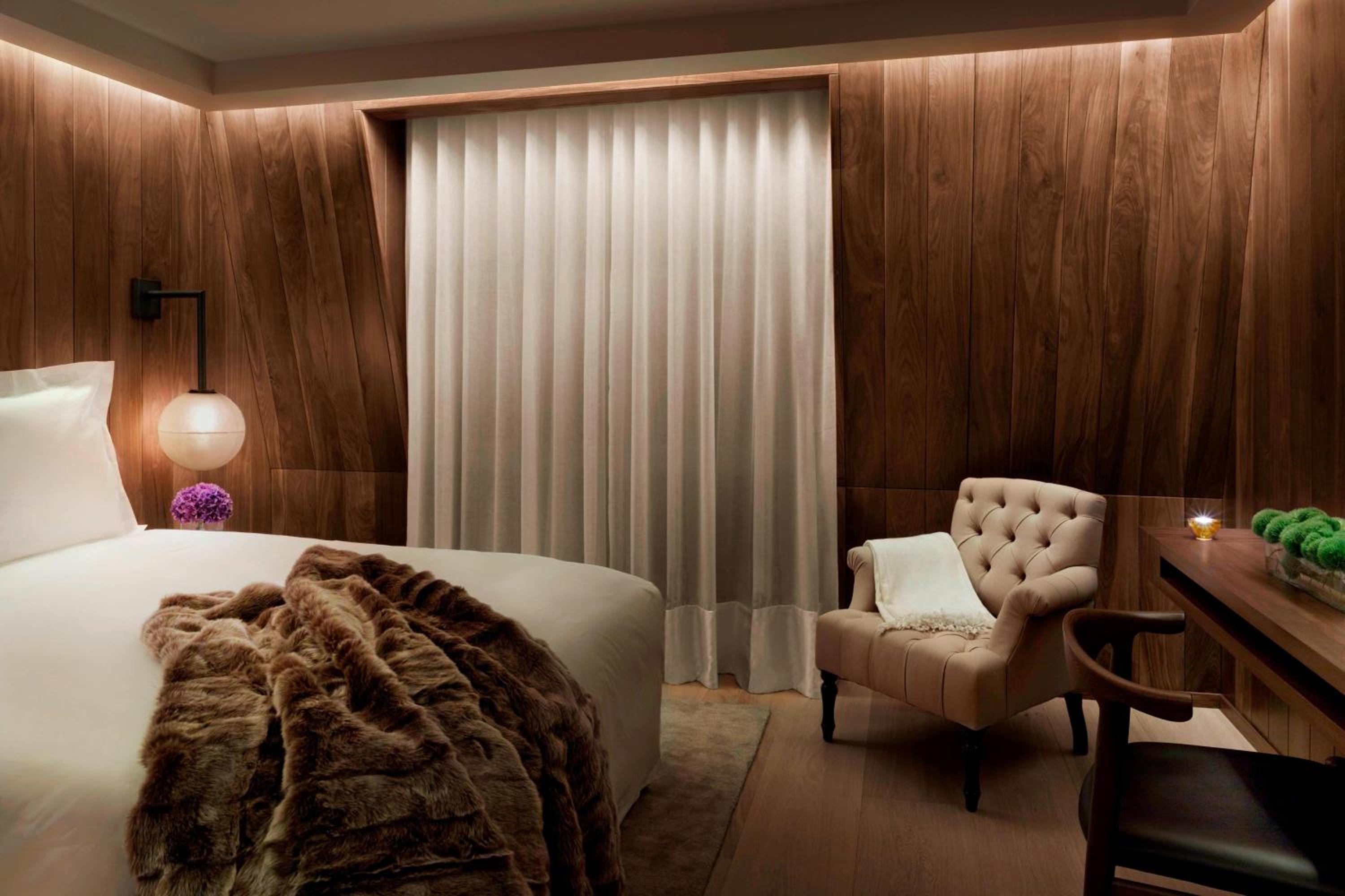 Superior Room, Guest room, 1 King