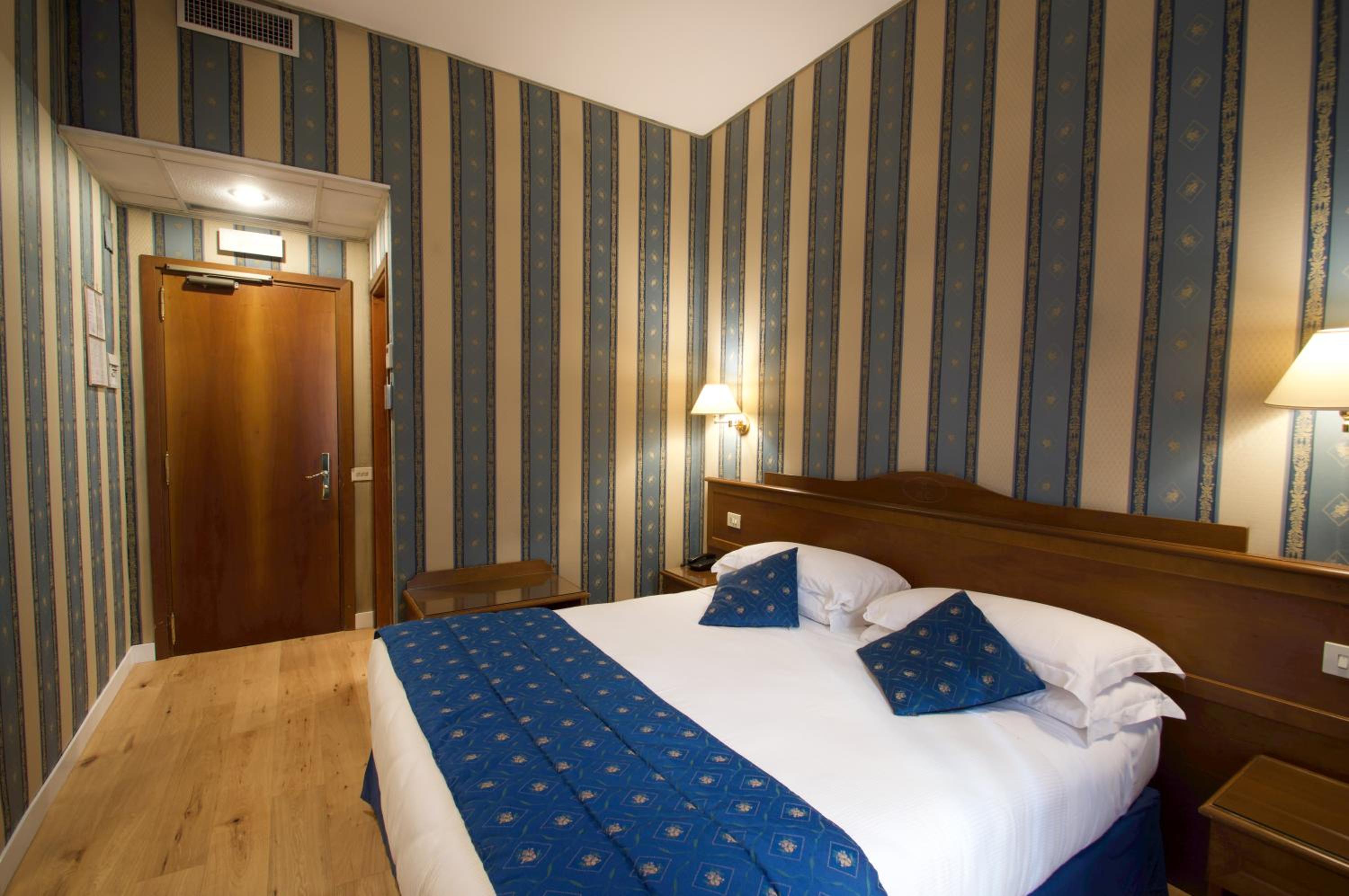 Superior Double Room with Spa Bath