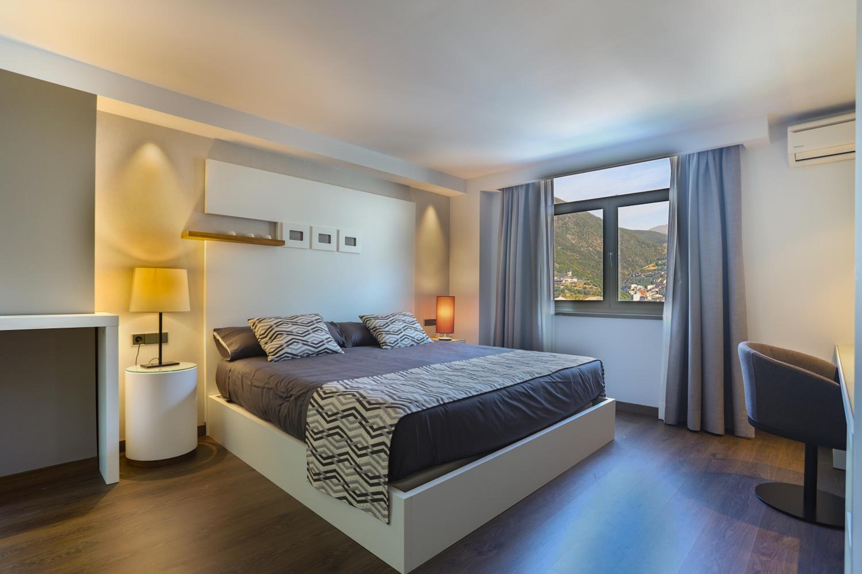 Junior Suite with Mountain View and Spa Access