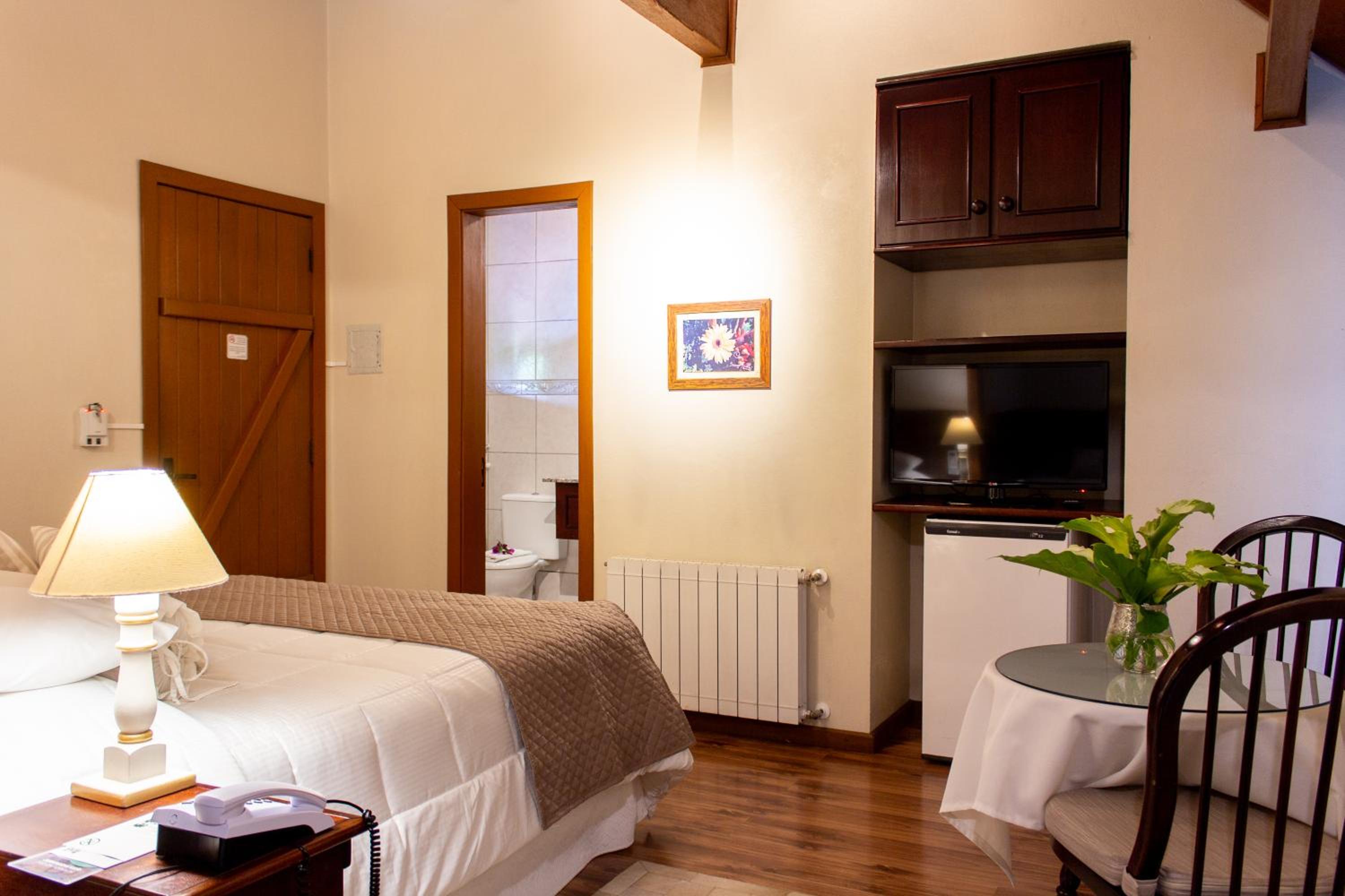 Apartamento Luxo Quádruplo com varanda