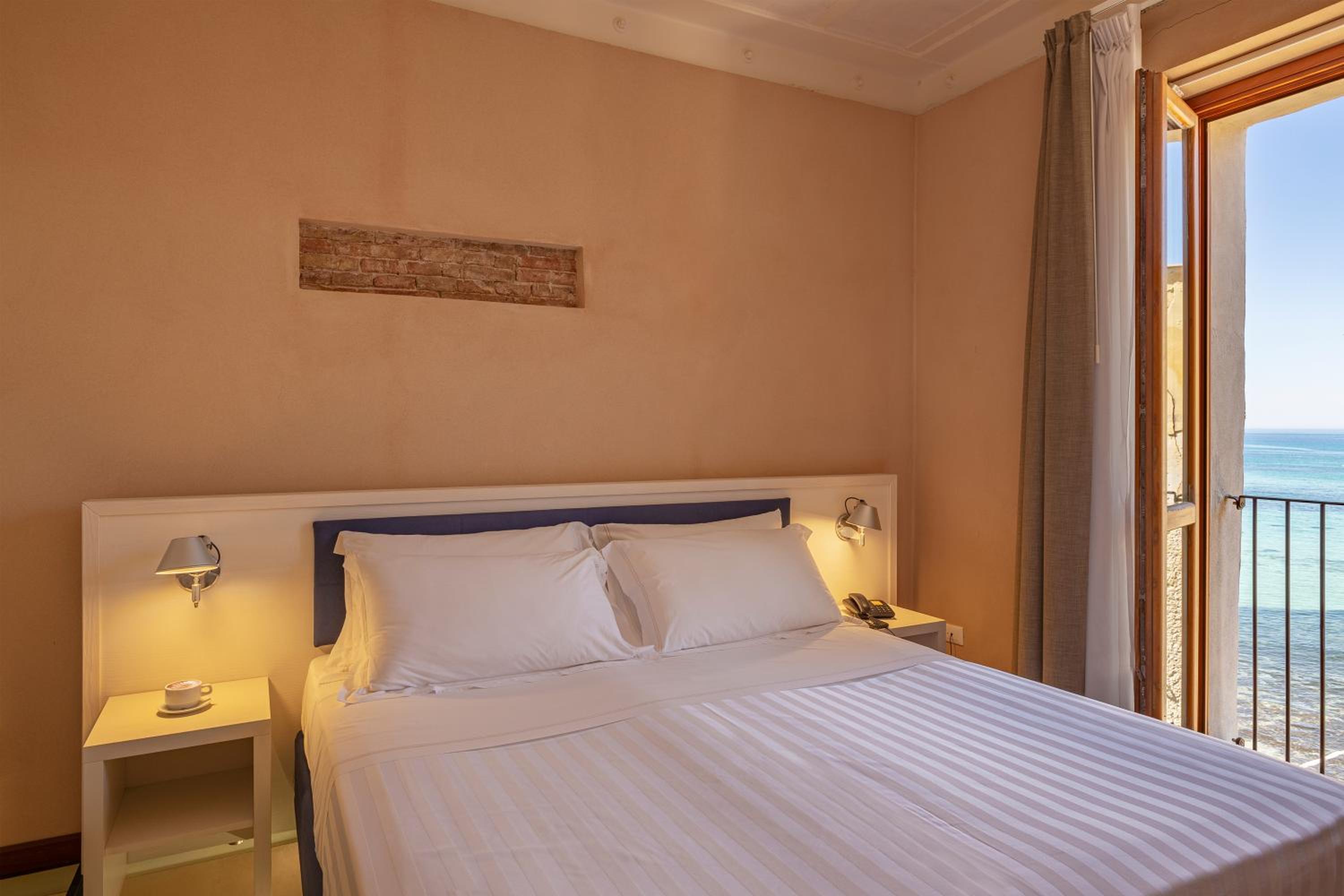 Studio with Sea View (2 Adults)