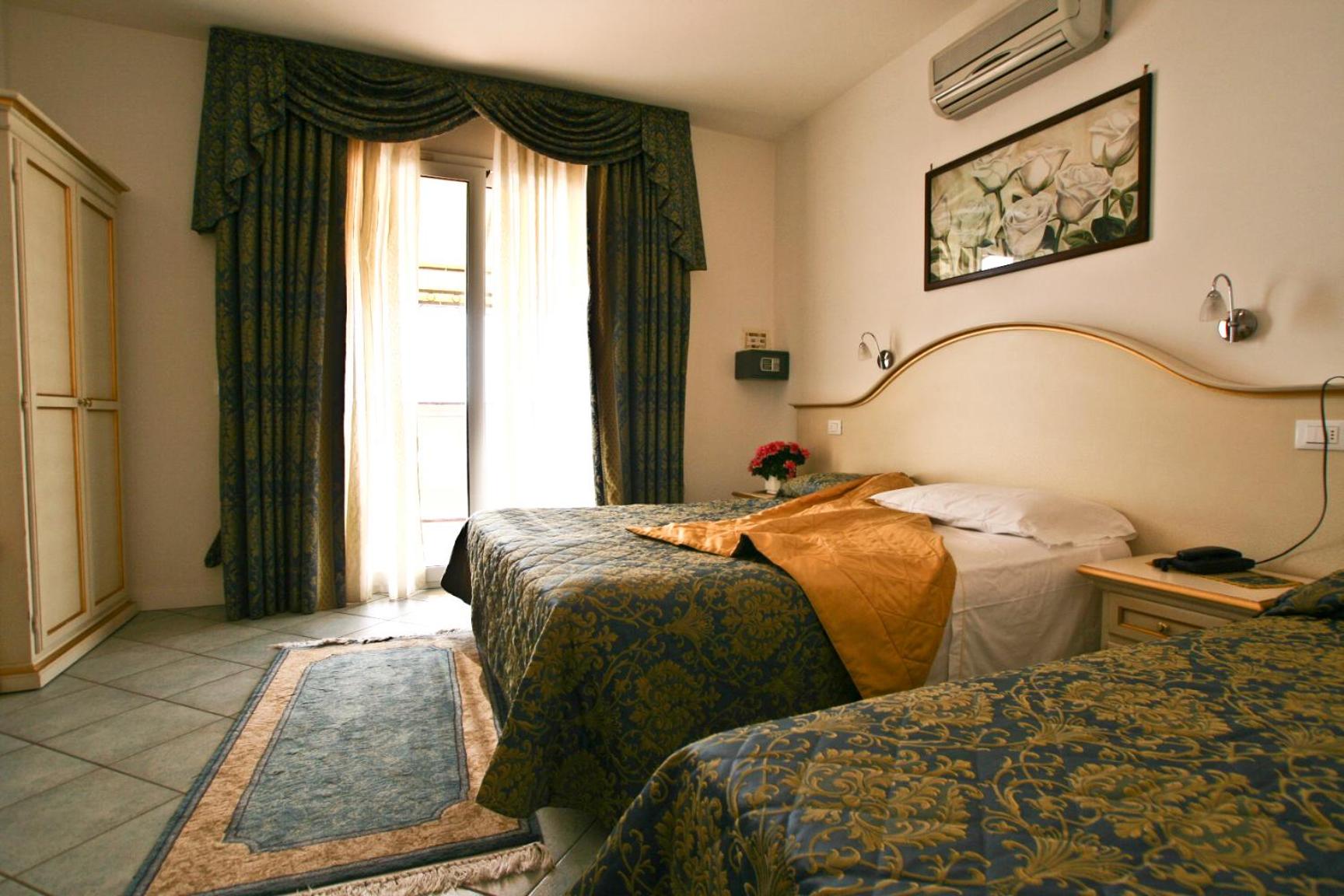 Superior Triple Room with Sea View