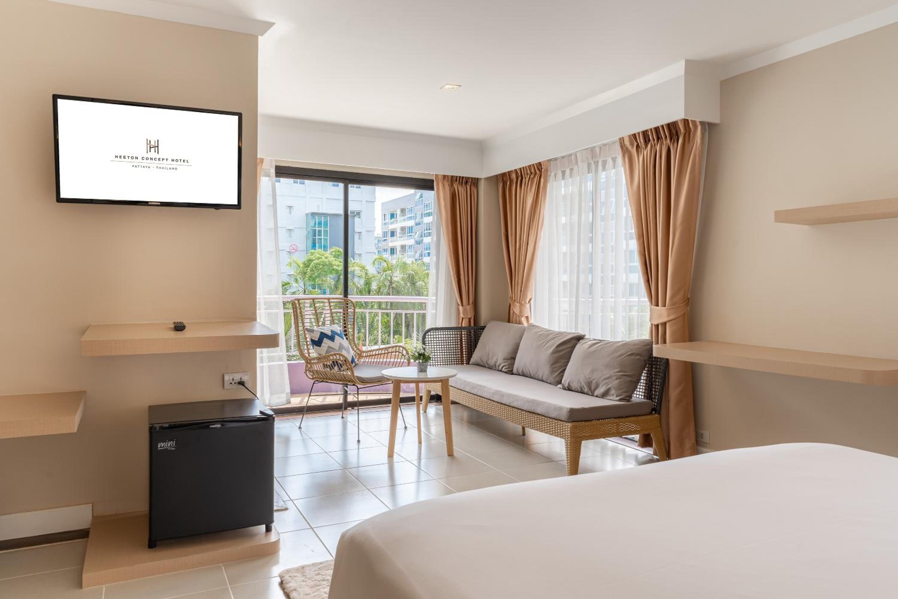 Corner Suite with Balcony