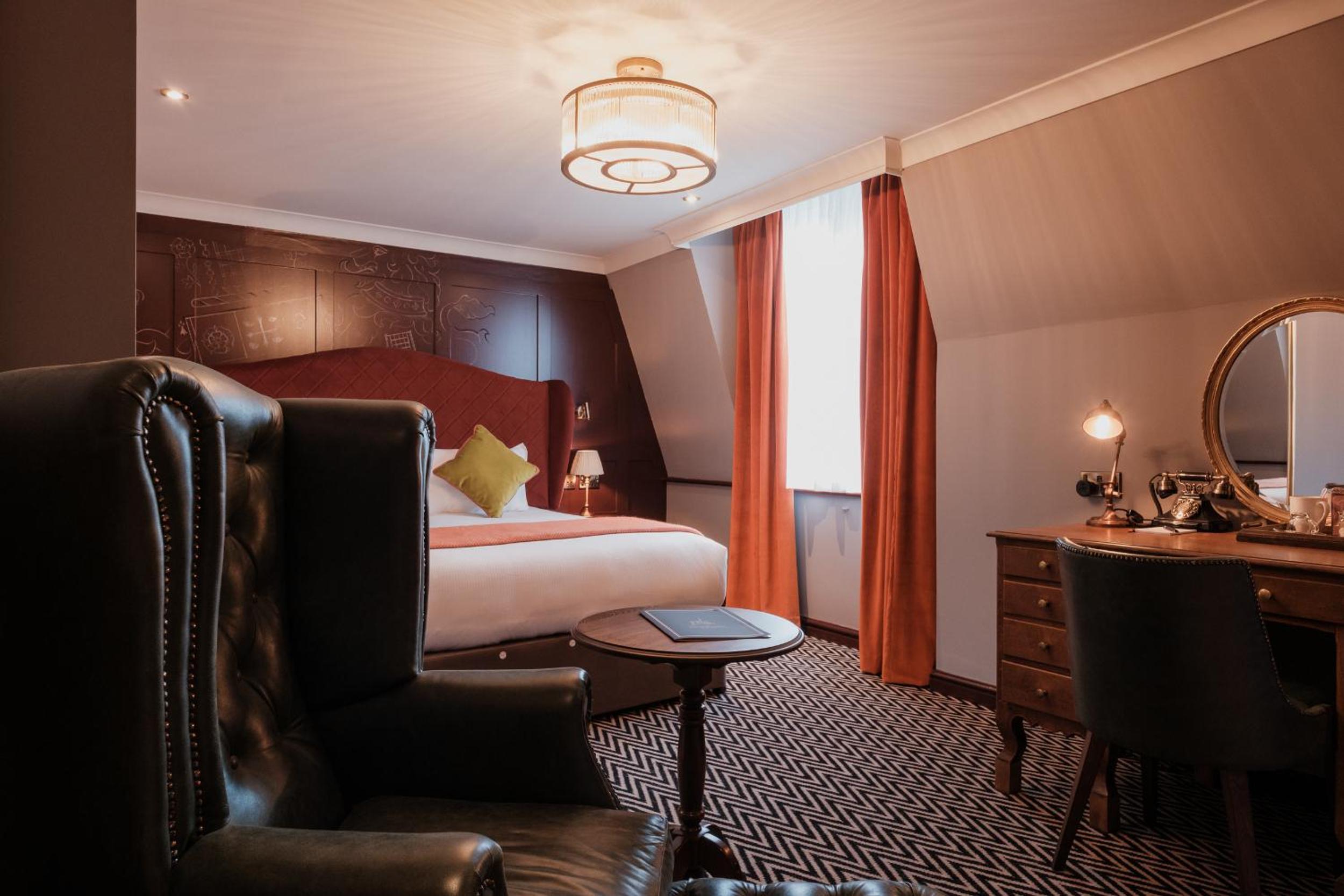 Superior King Room