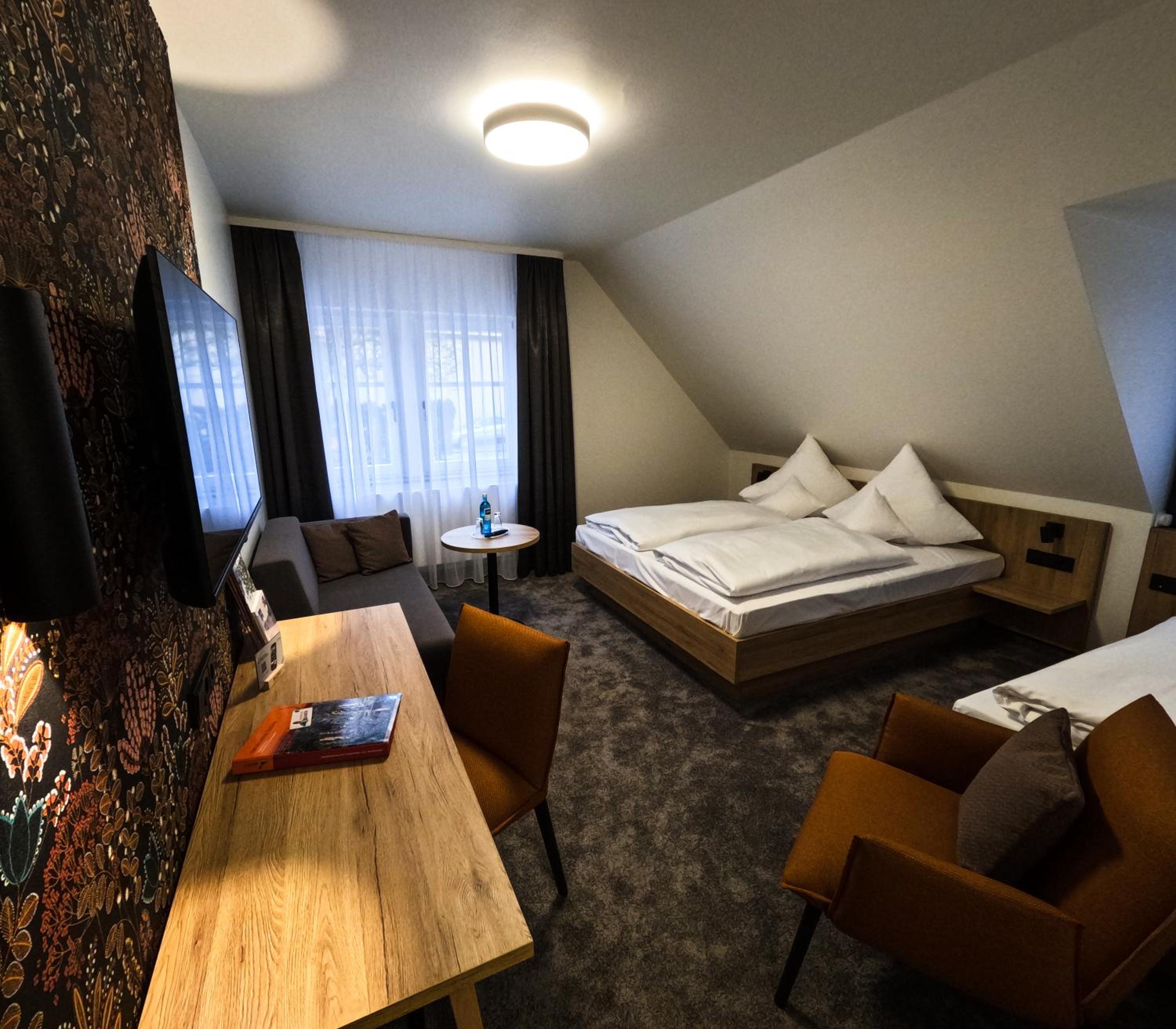 Deluxe Triple Room