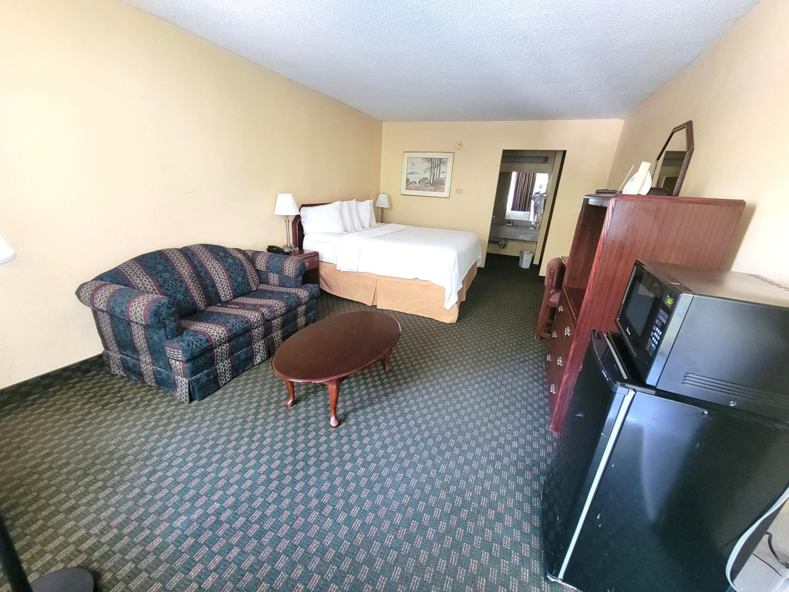 King Room - Non-Smoking