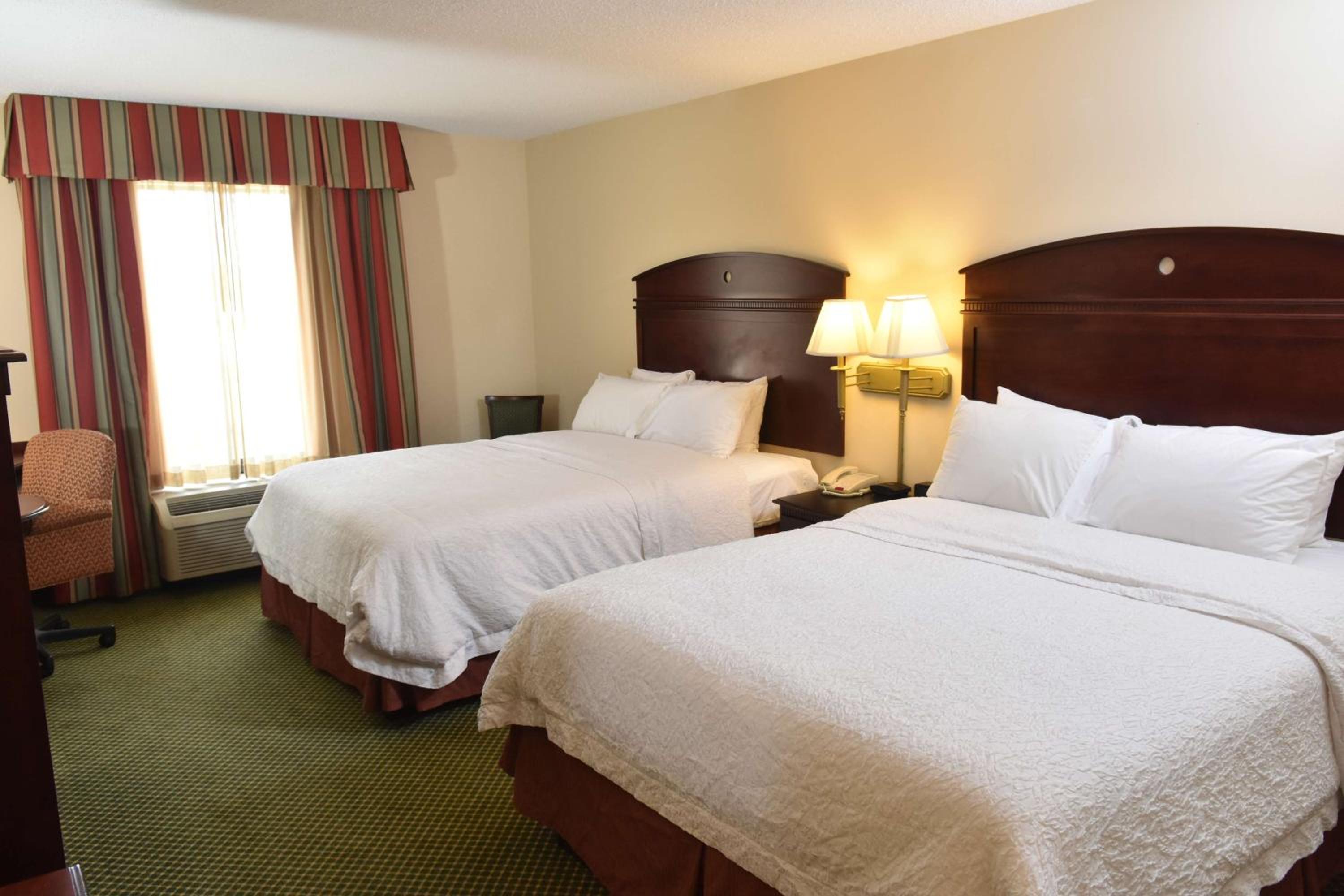Room with Two Queen Beds - Non-Smoking