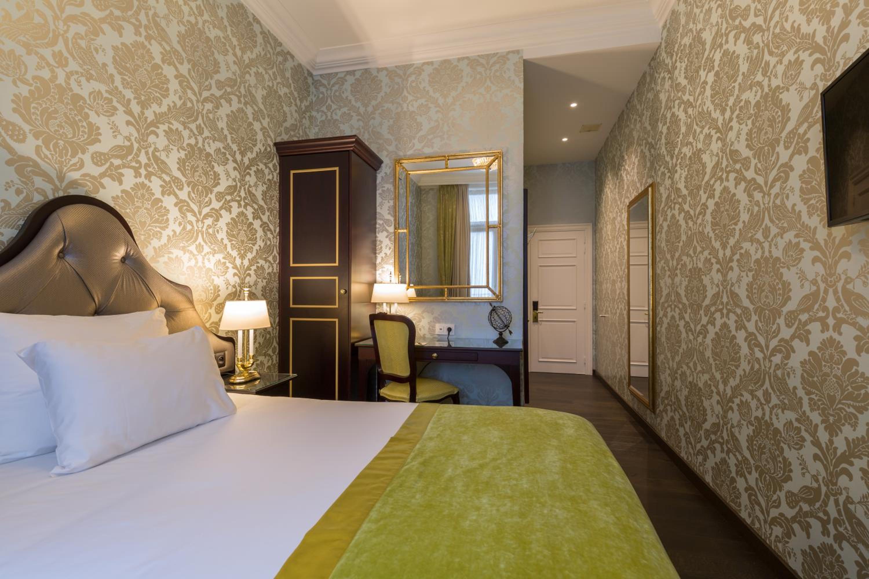 Classic Single Room