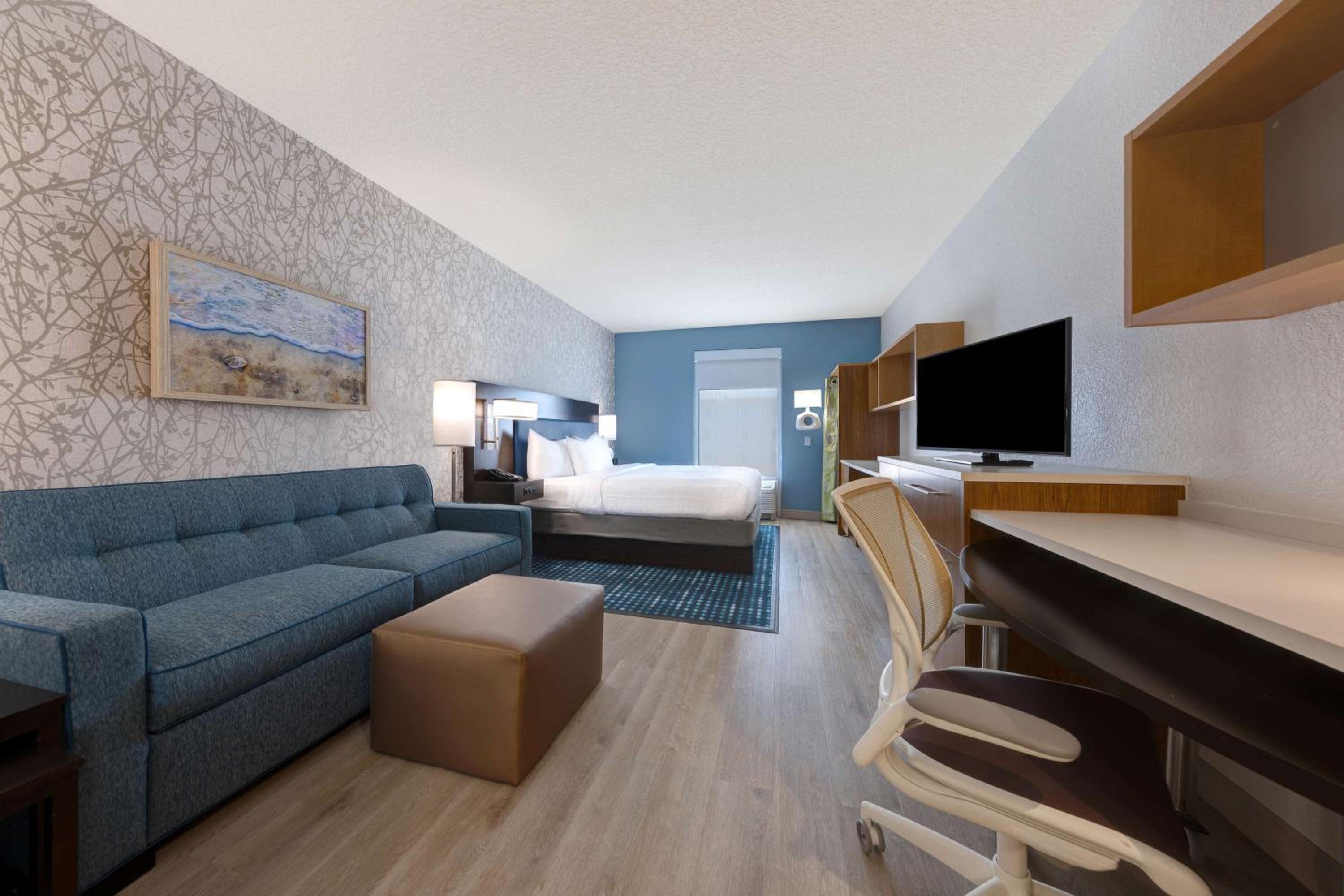 King Studio Suite - Non-Smoking