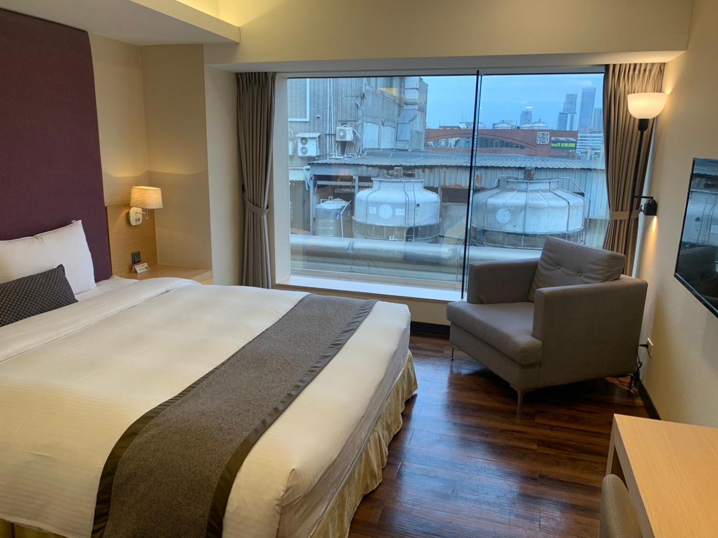 Deluxe Double Room with Taipei 101 View