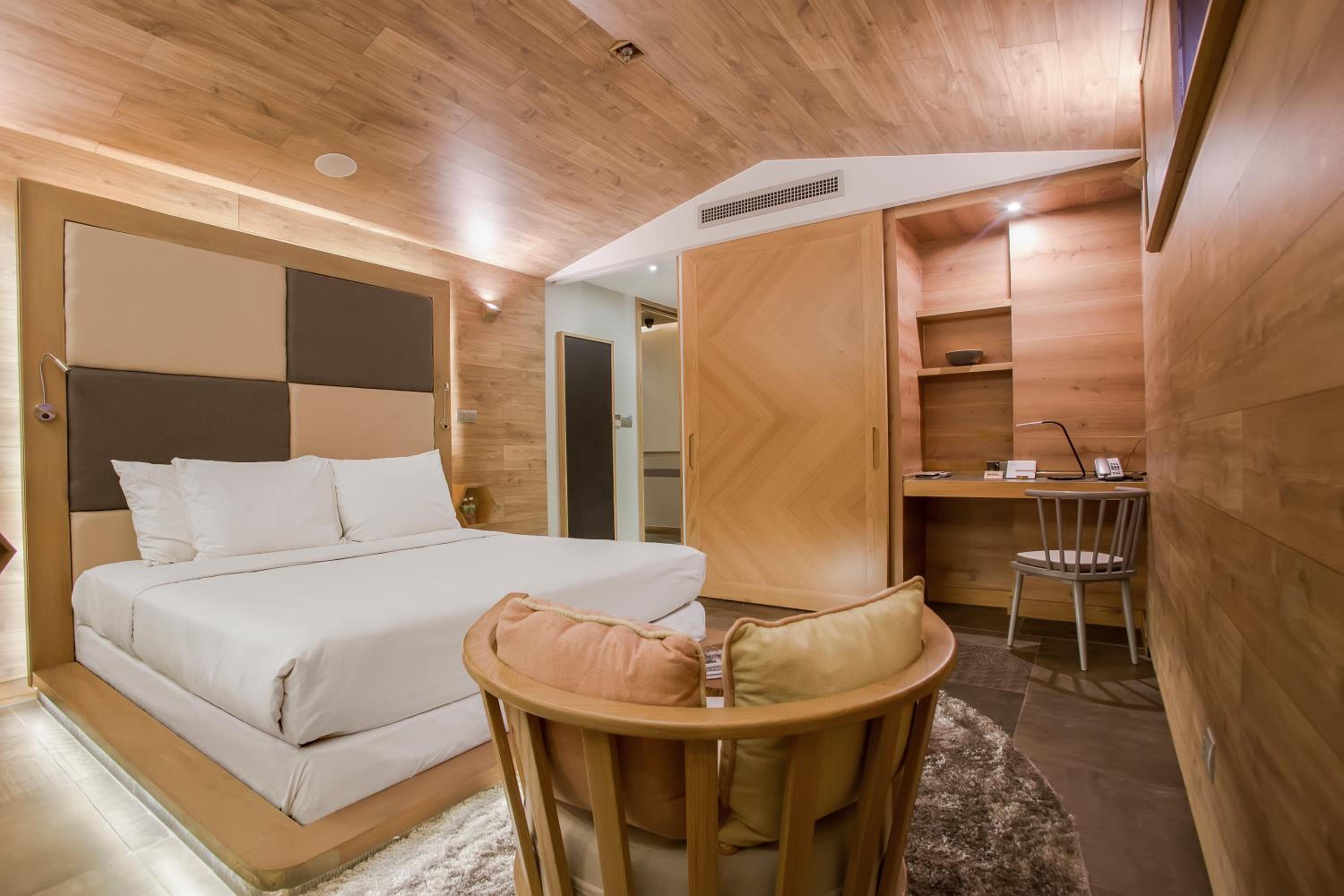 Double Room No Window