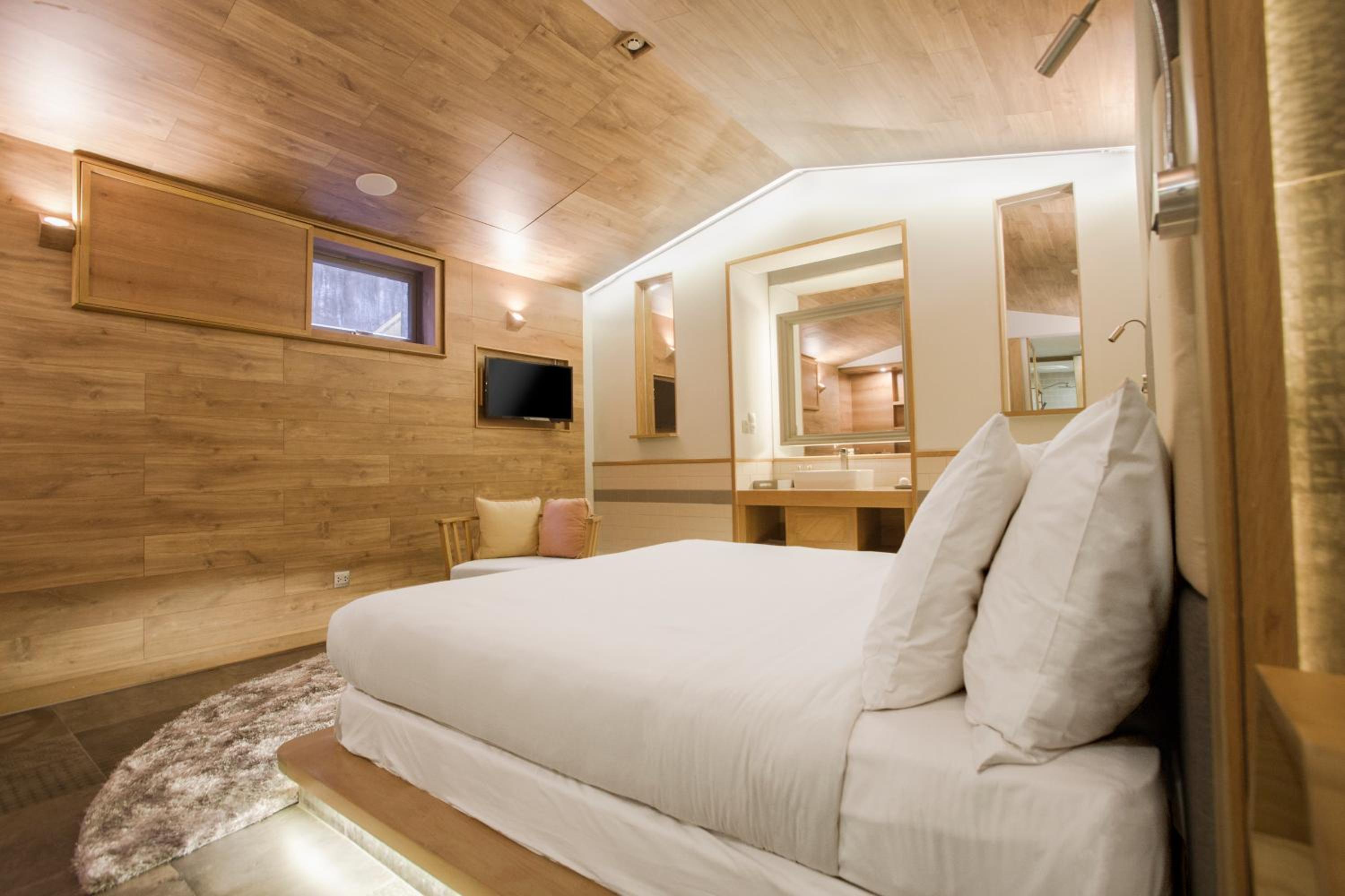 Double Room No Window