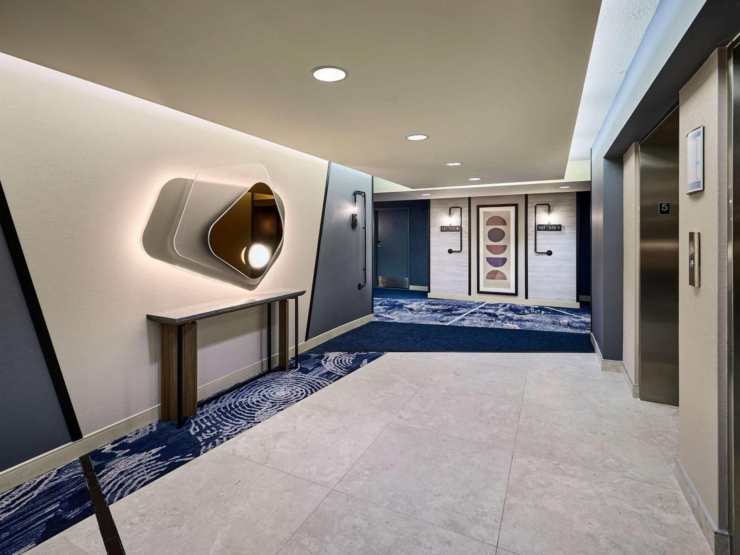 Executive Room - 1 King Bed