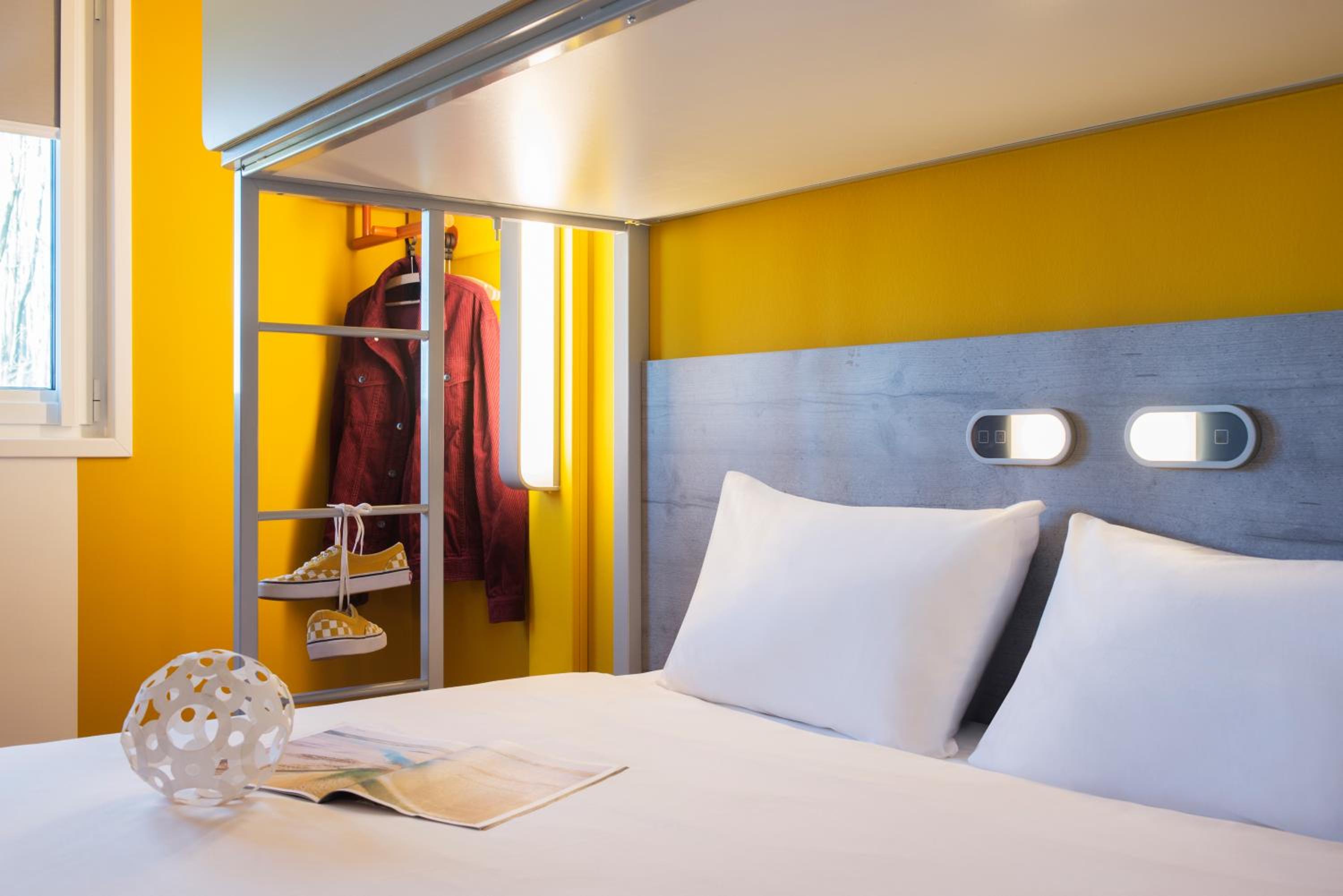 Standard Room with One Double Bed and One Bunk Bed