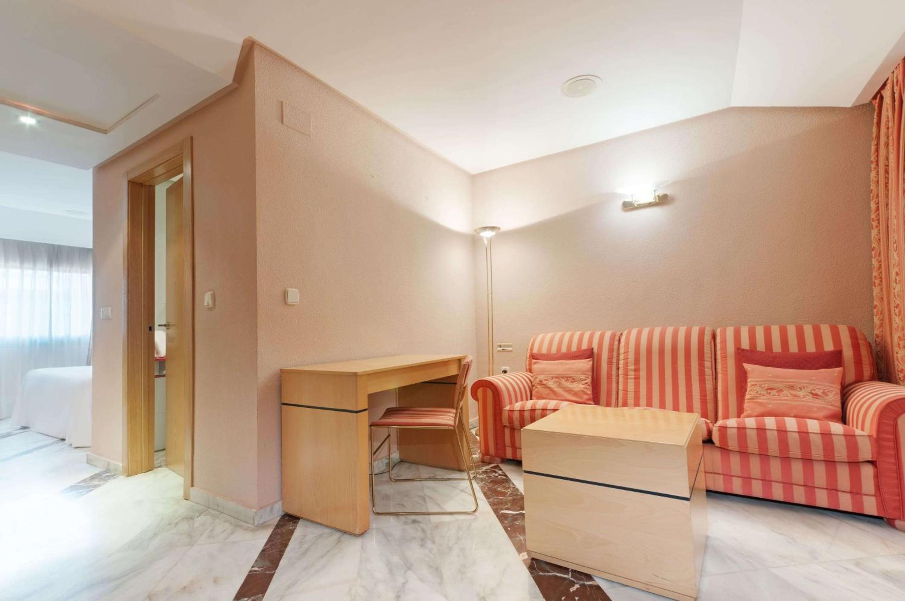 Superior Double Room with lounge