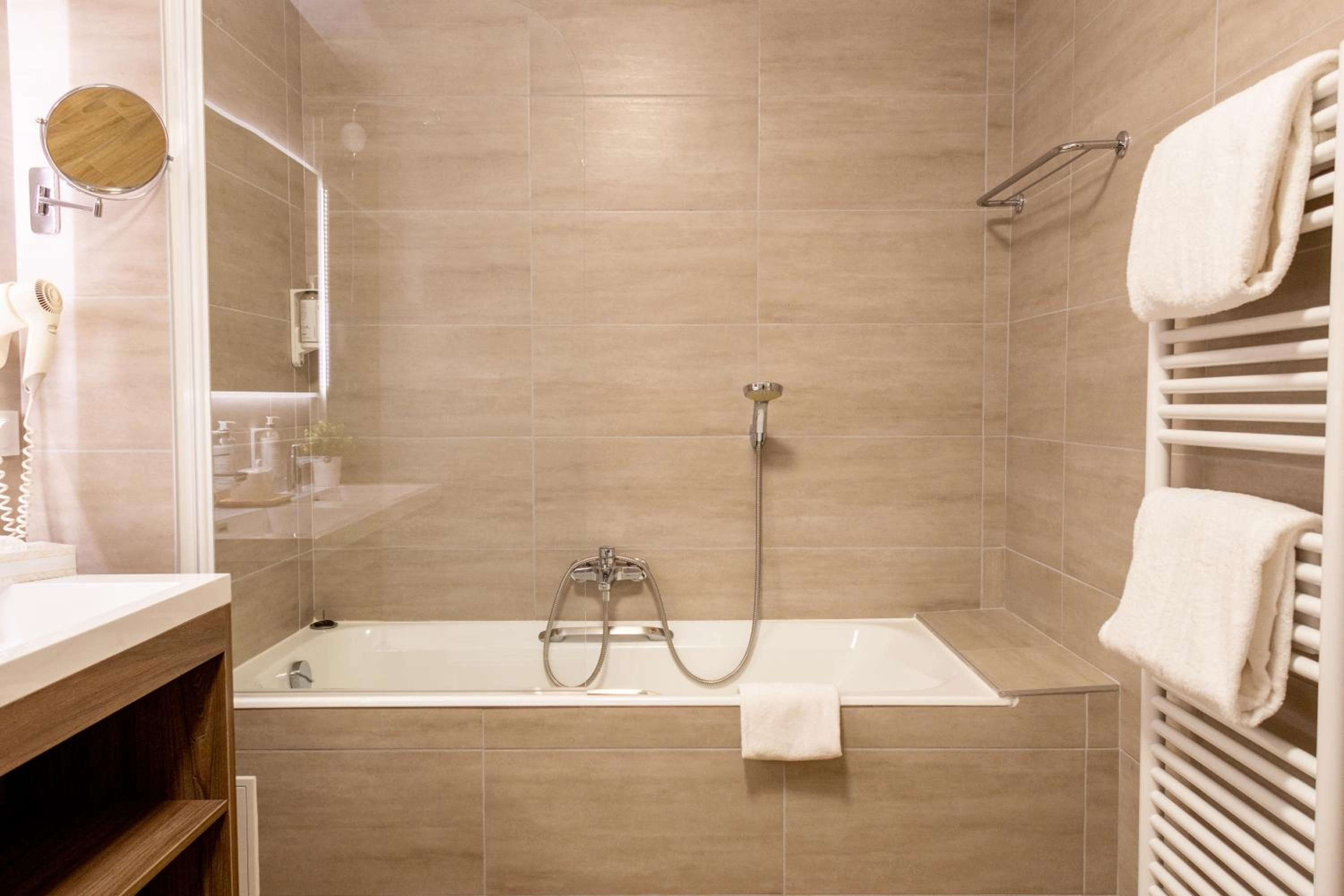 Superior Family Room