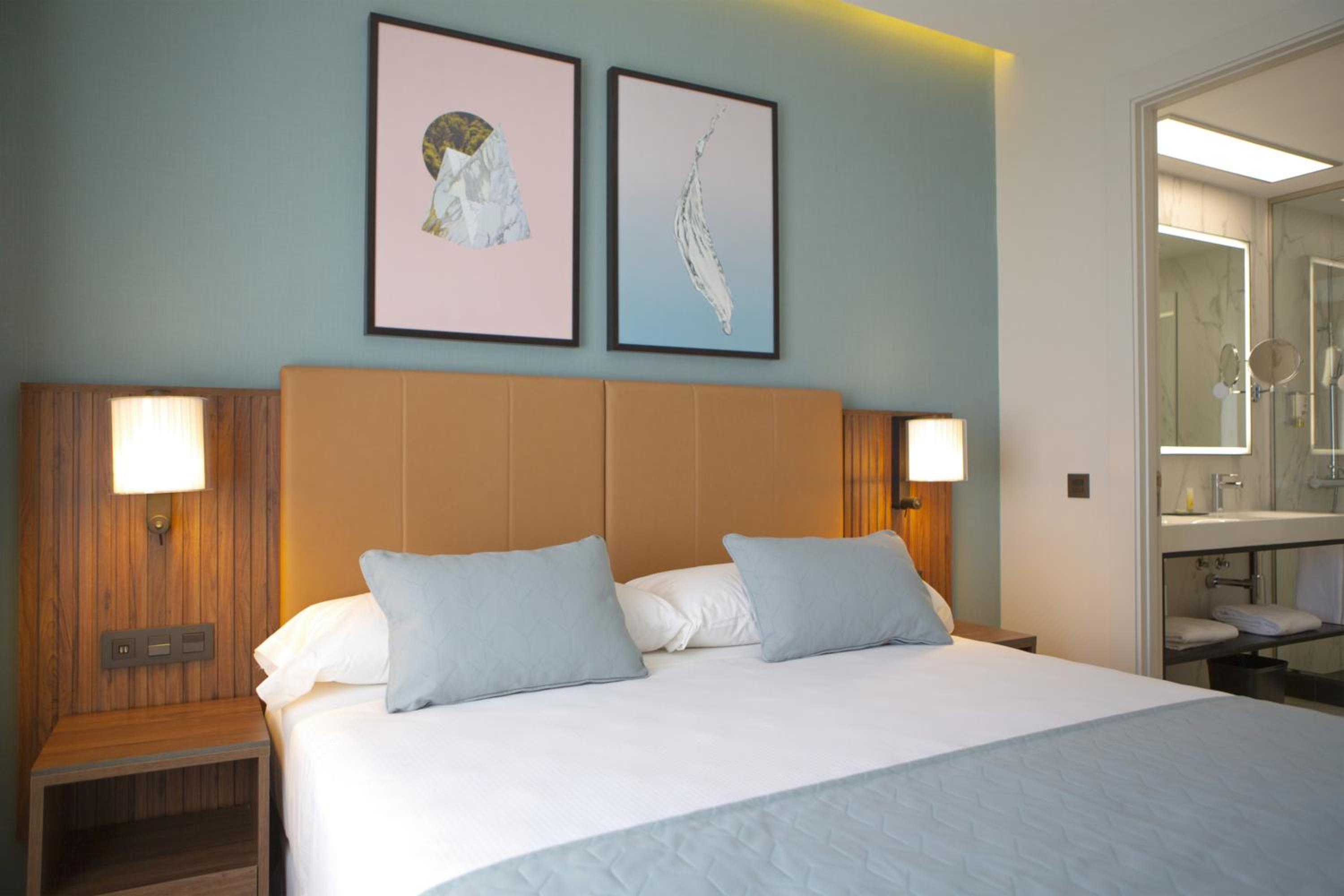 Deluxe Family King Room