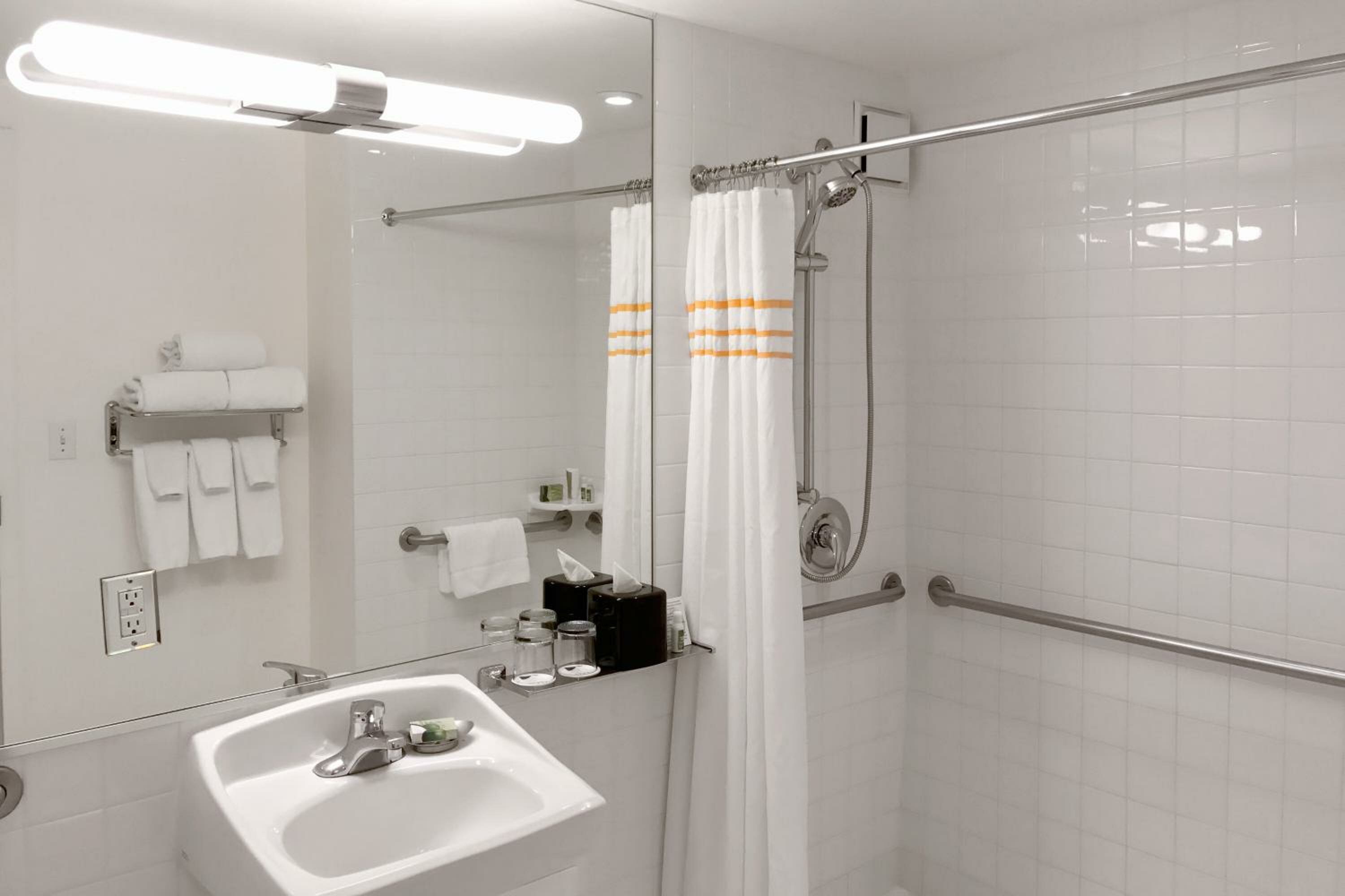 Superior Queen Room - Accessible