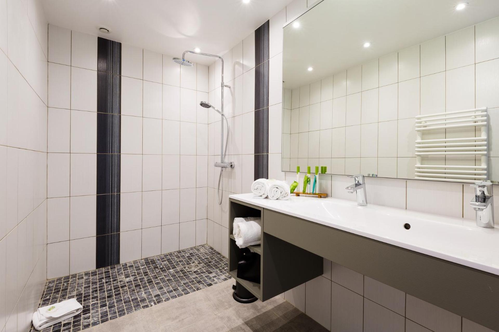 Deluxe Double Room with City View