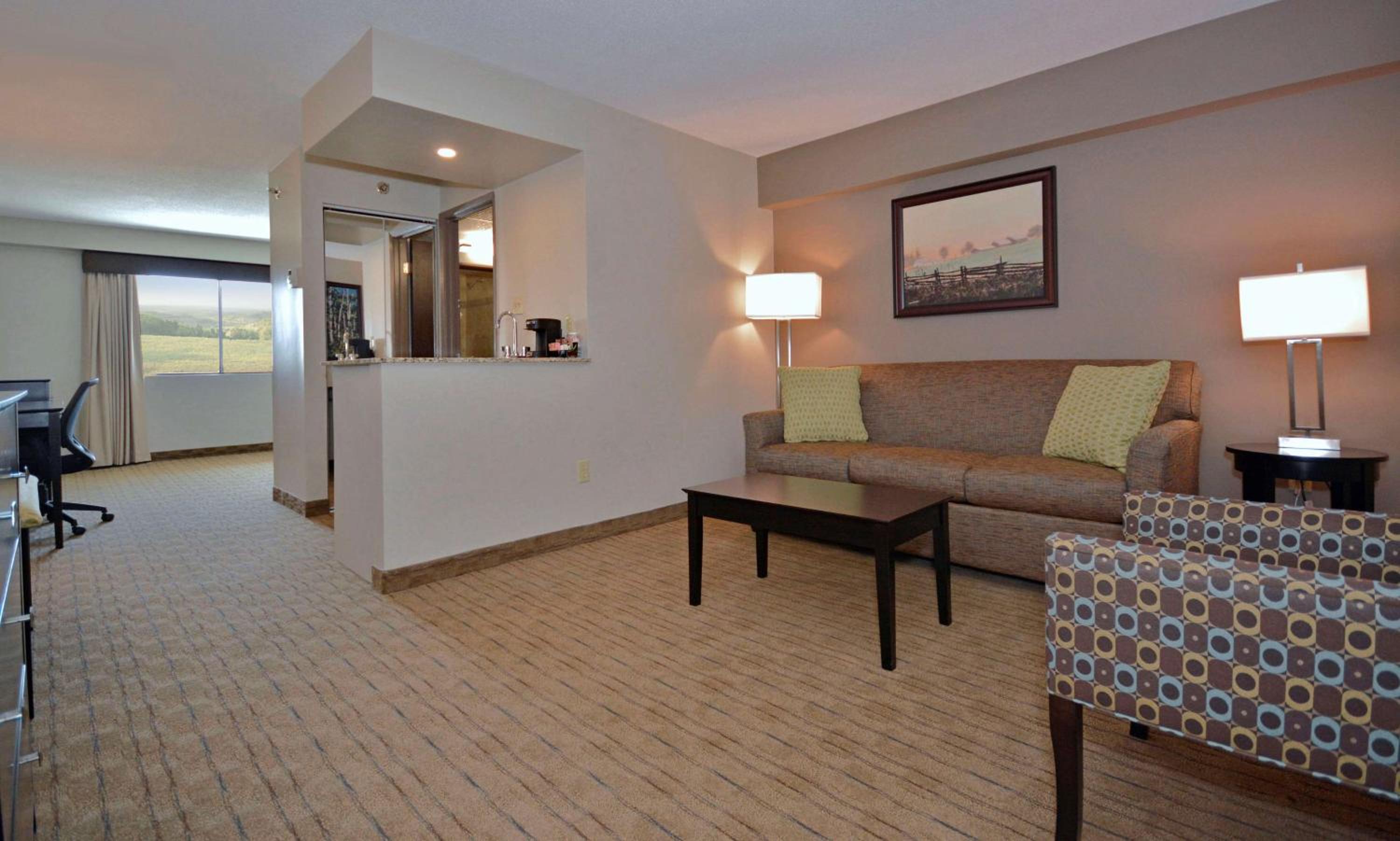 Queen Mini Suite with Sofa Bed - Non-Smoking