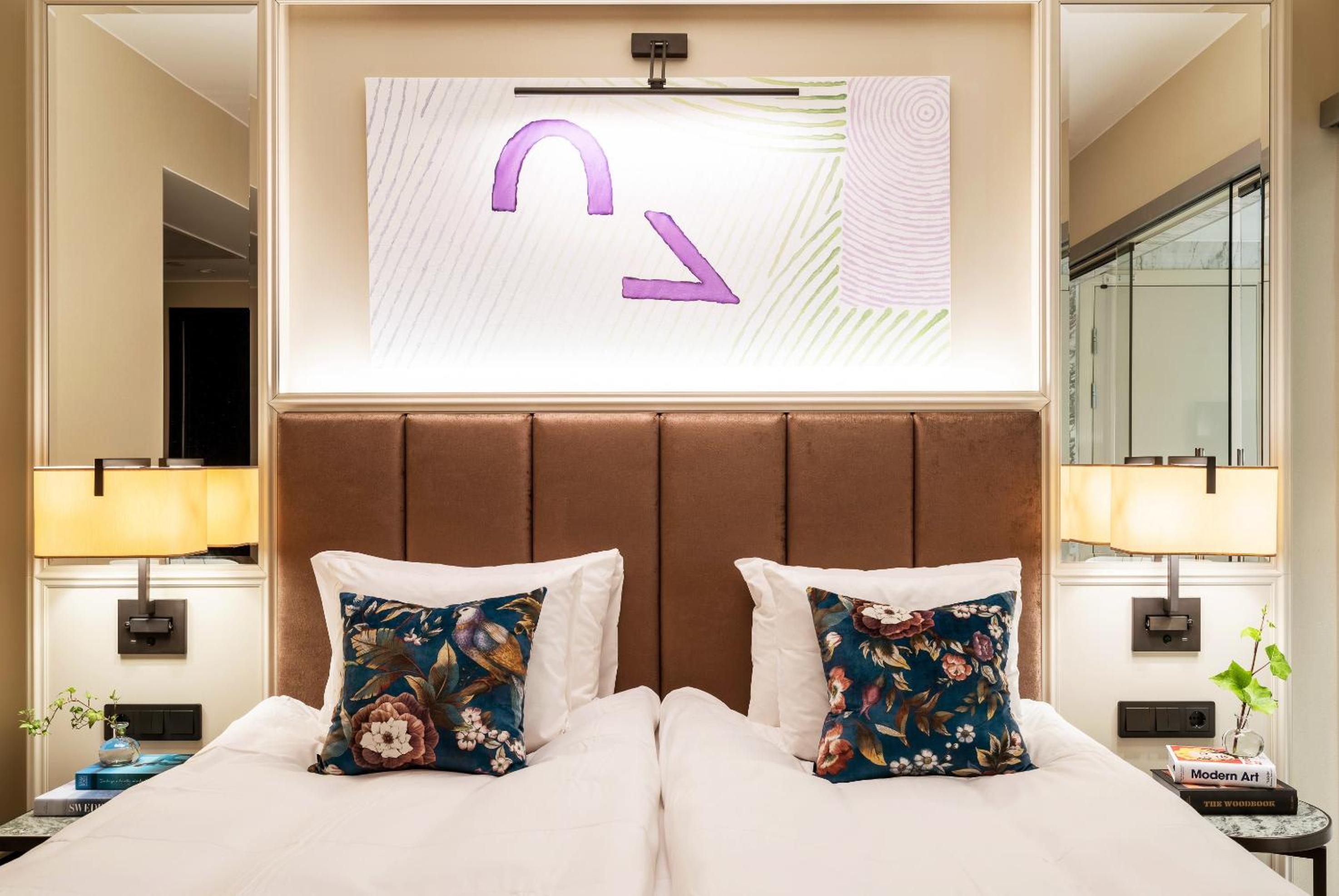 Vault Room without window