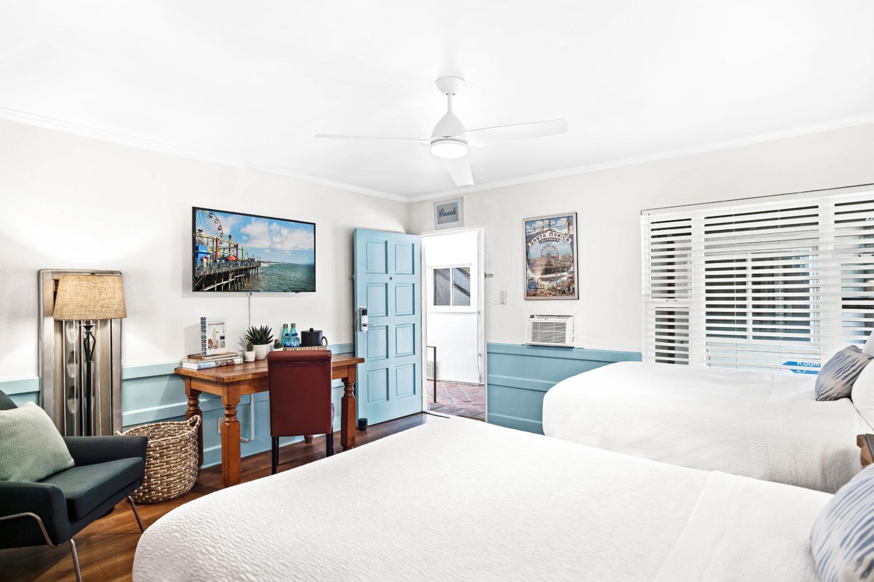 Classic Quadruple Room