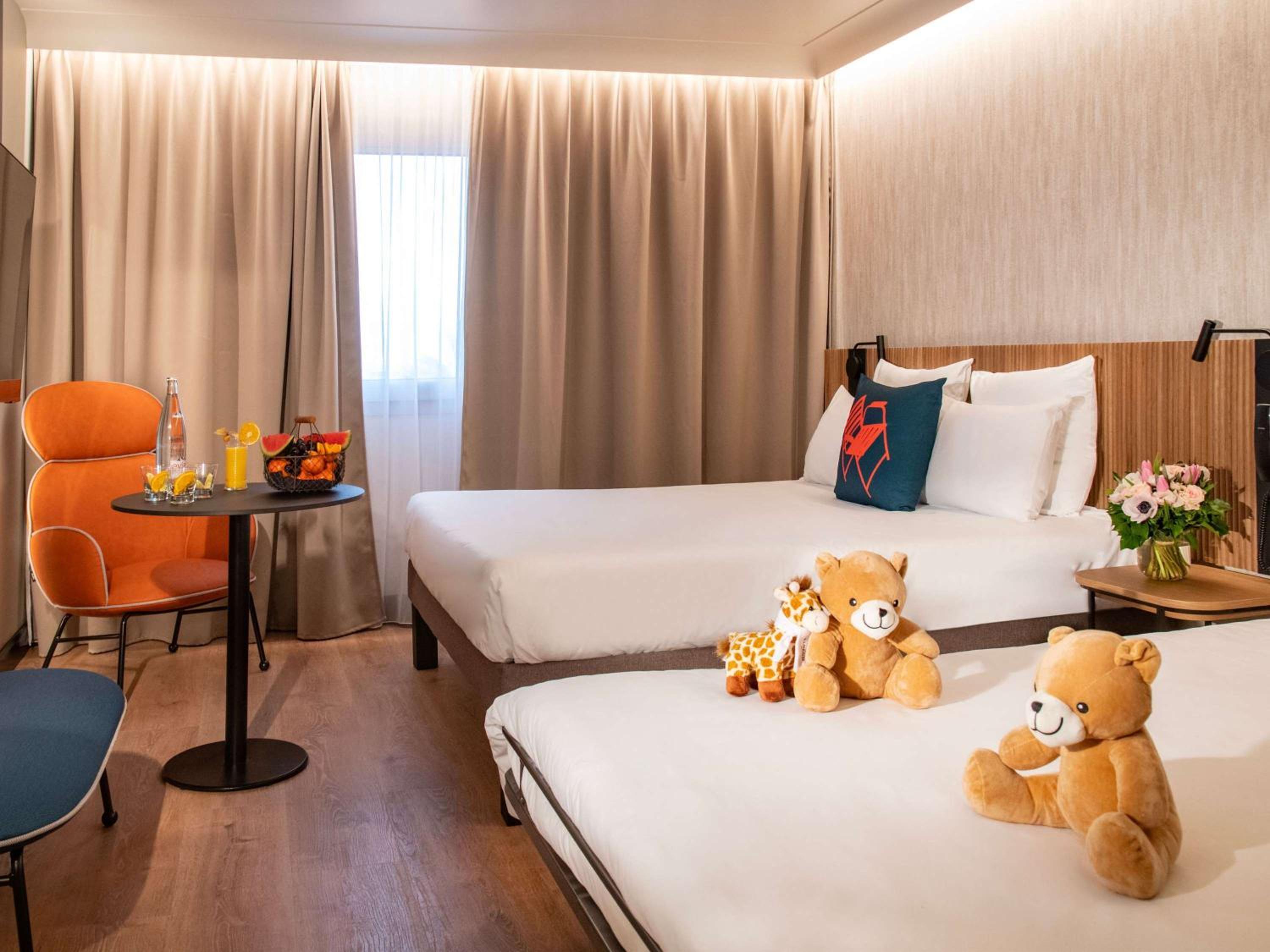 Superior Queen Room with Sofa