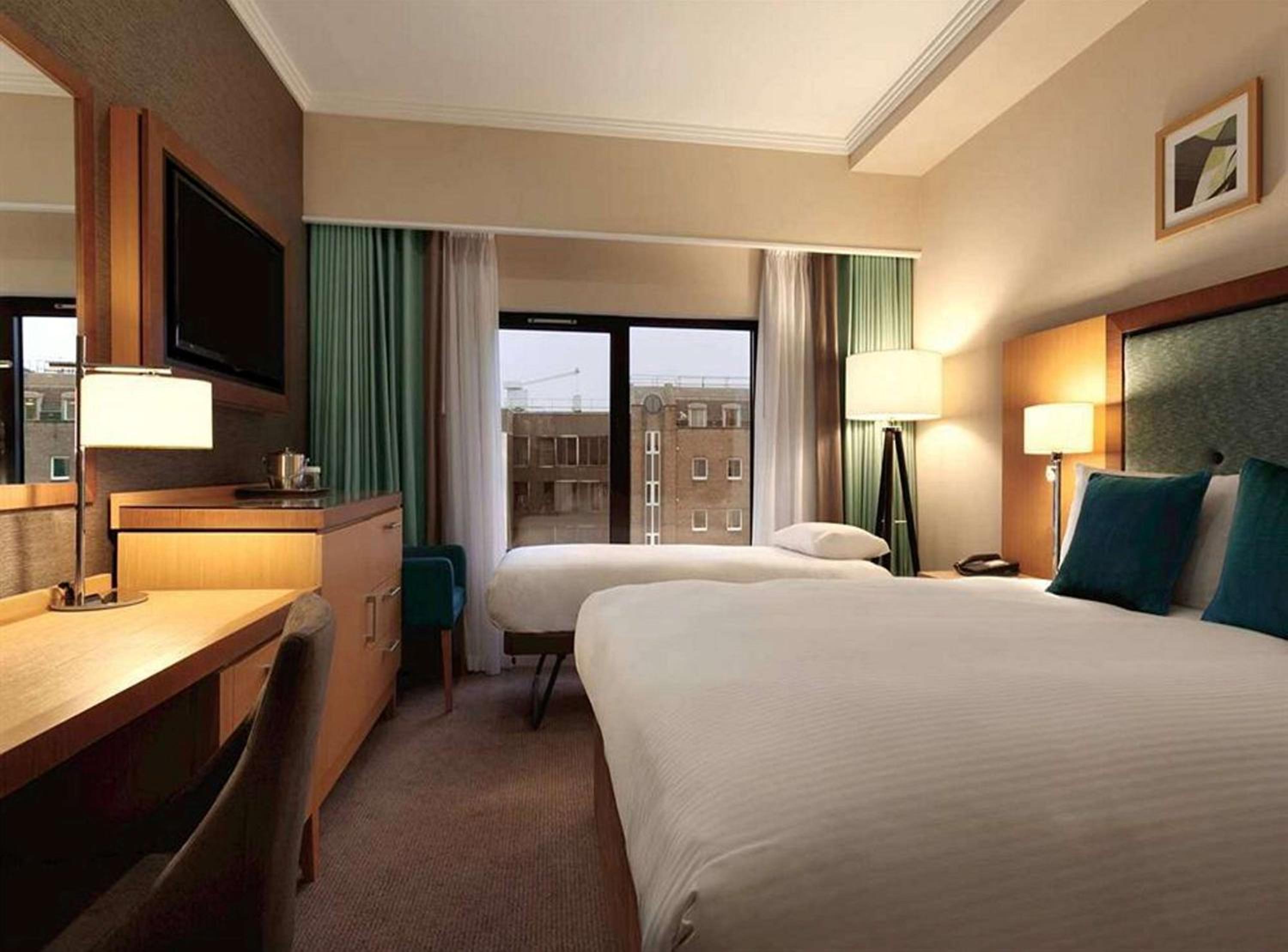 Superior Family Queen Room