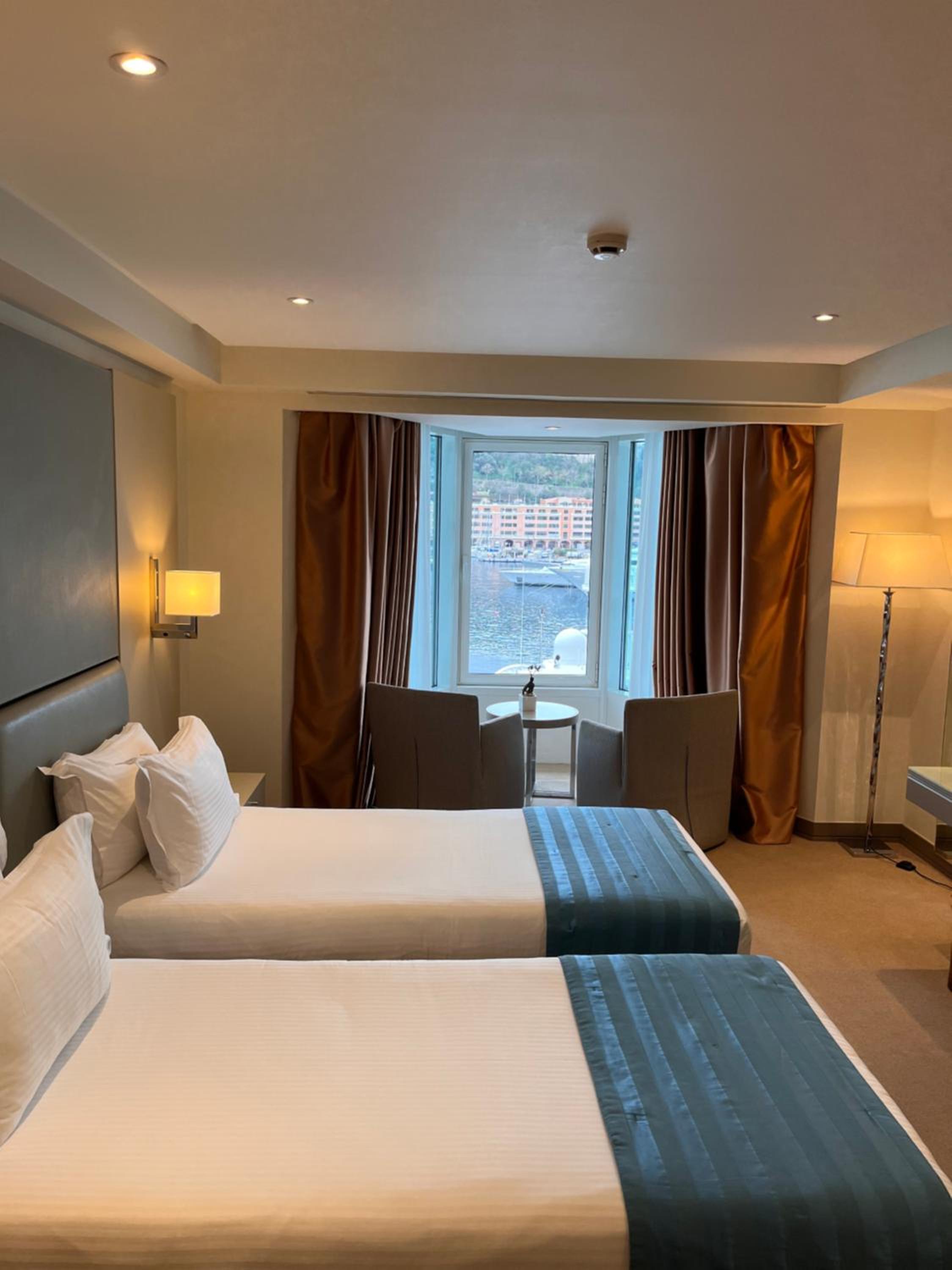 Junior Suite - Harbor view