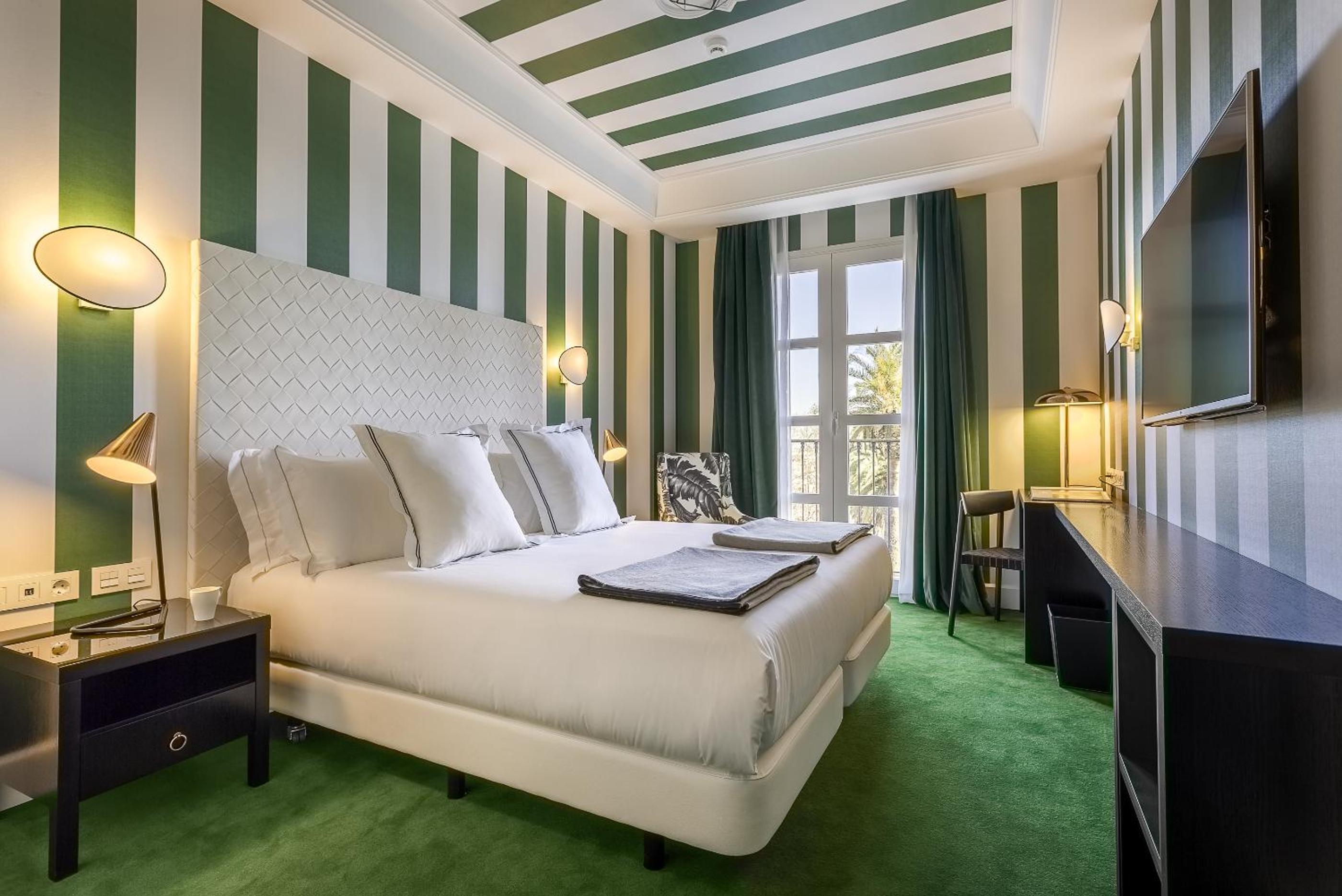 Double Room with View