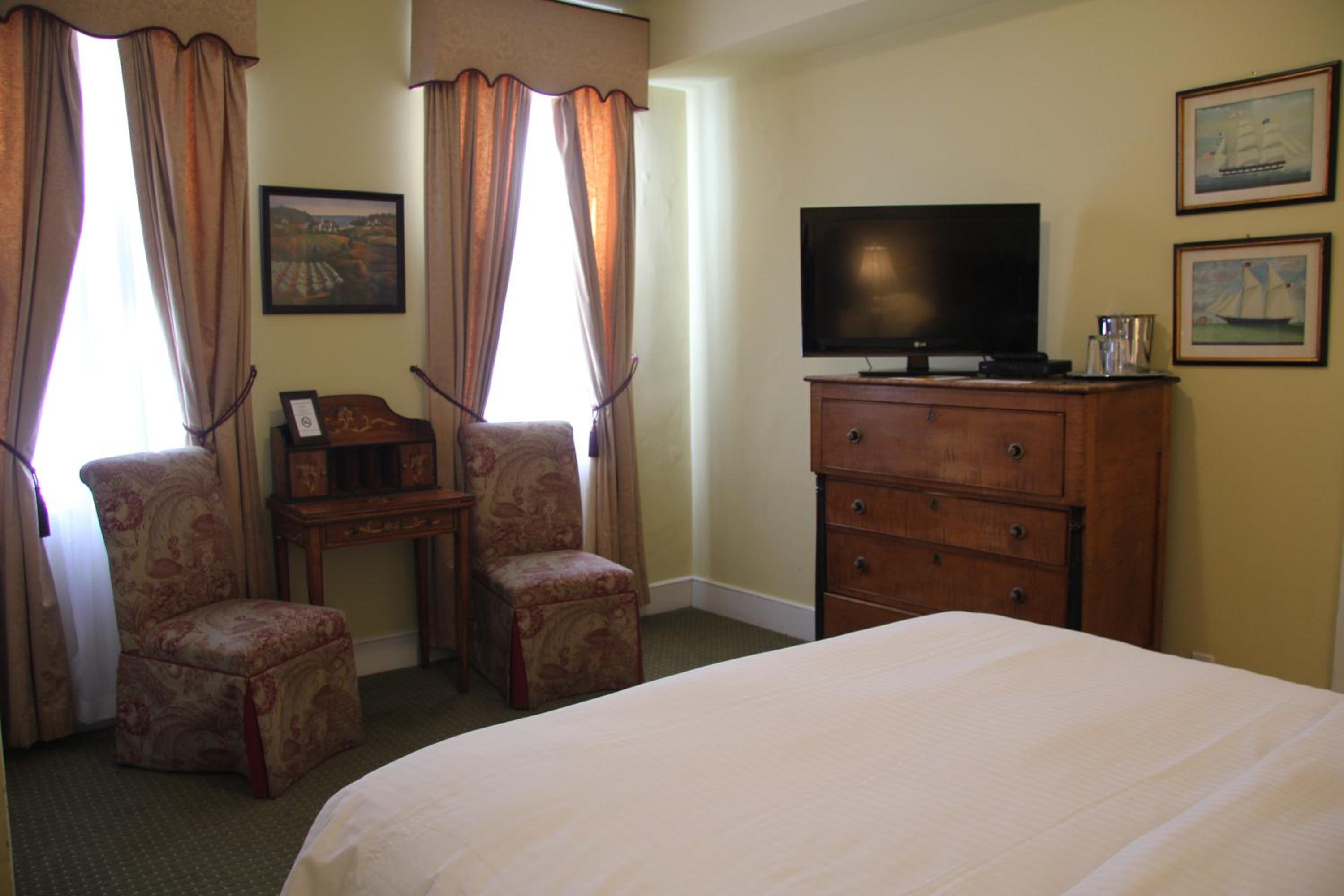 Standard Room 204 Main House 