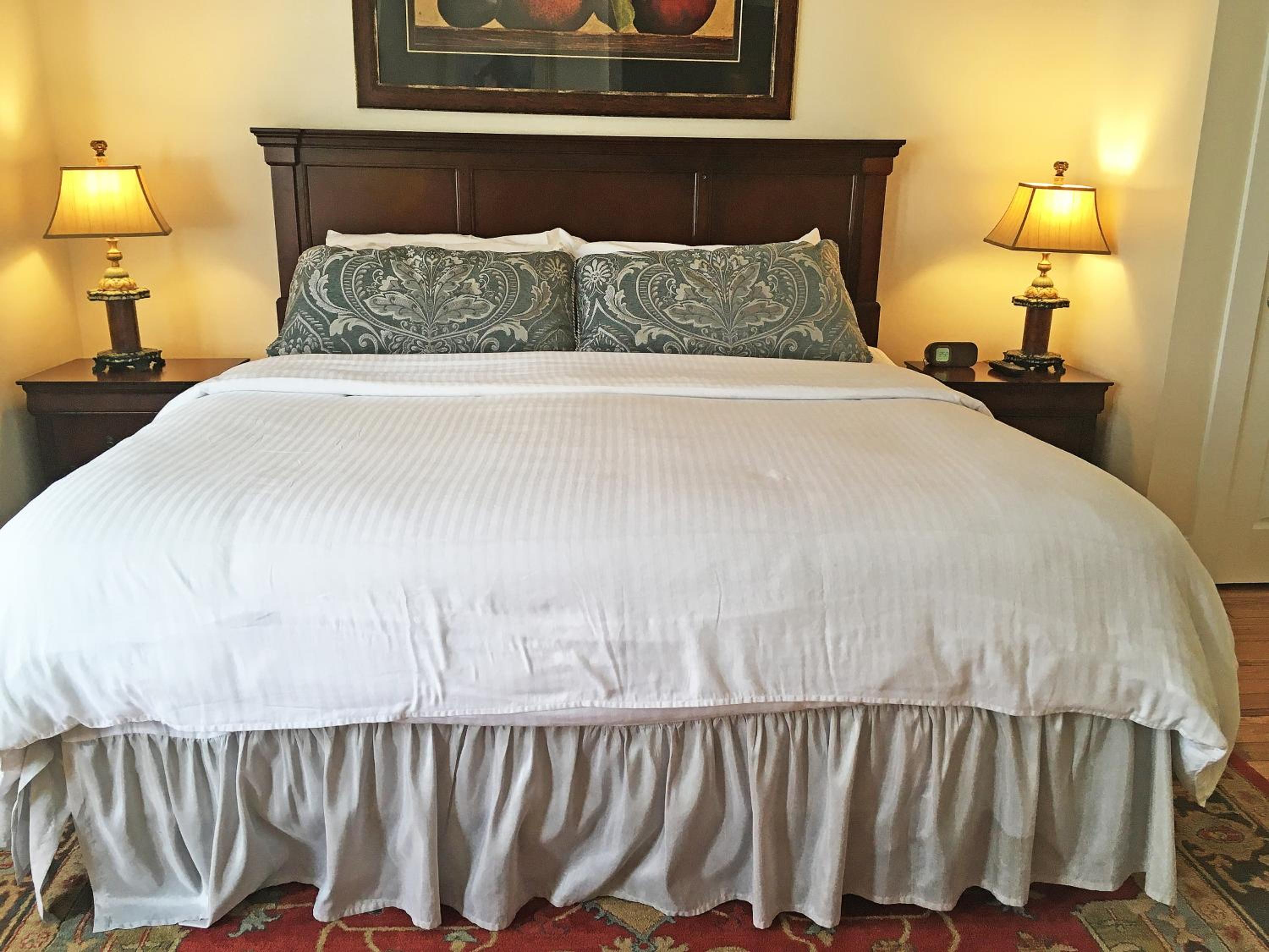 Luxury King Room 401