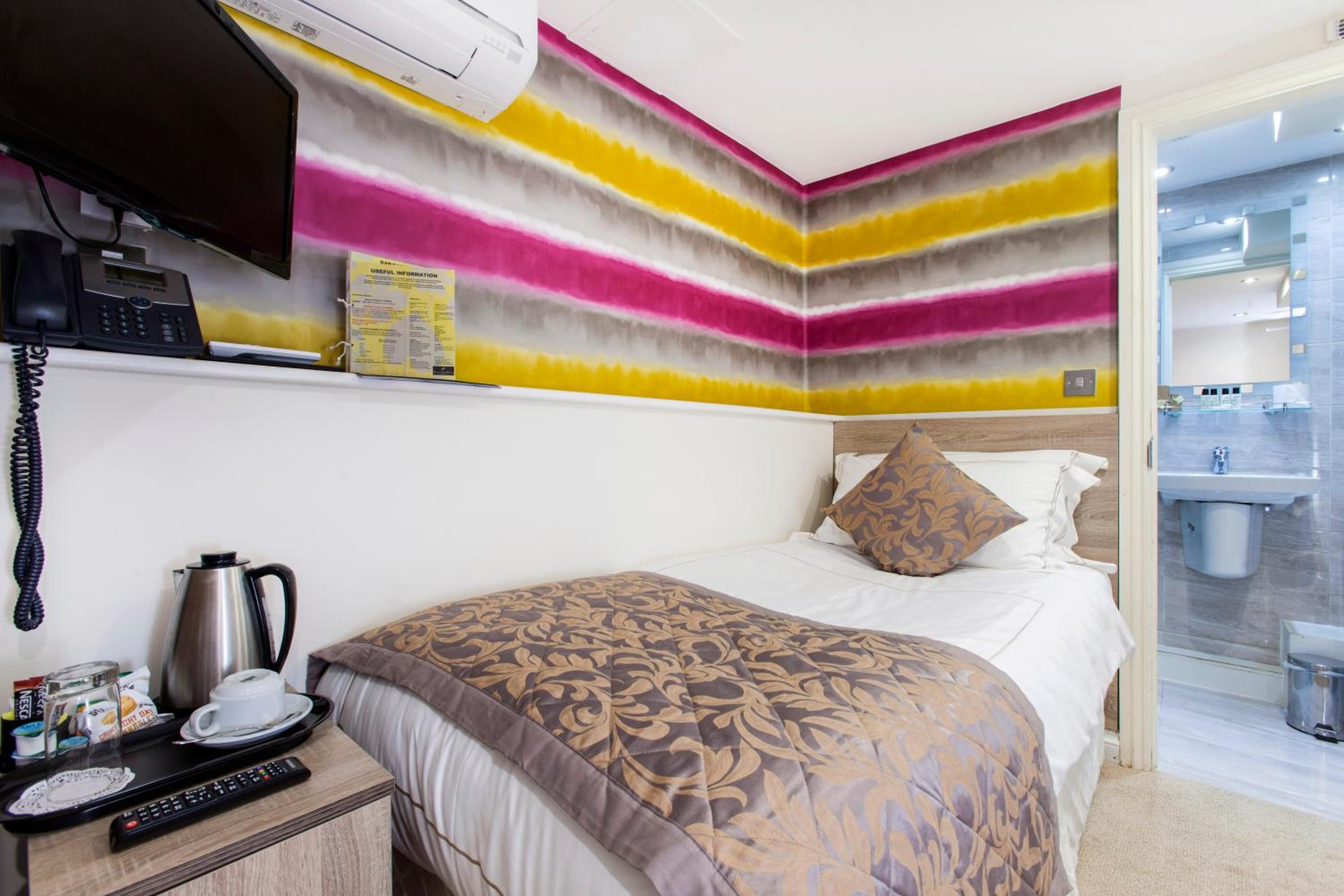 Economy Single Room (basement - no window) 