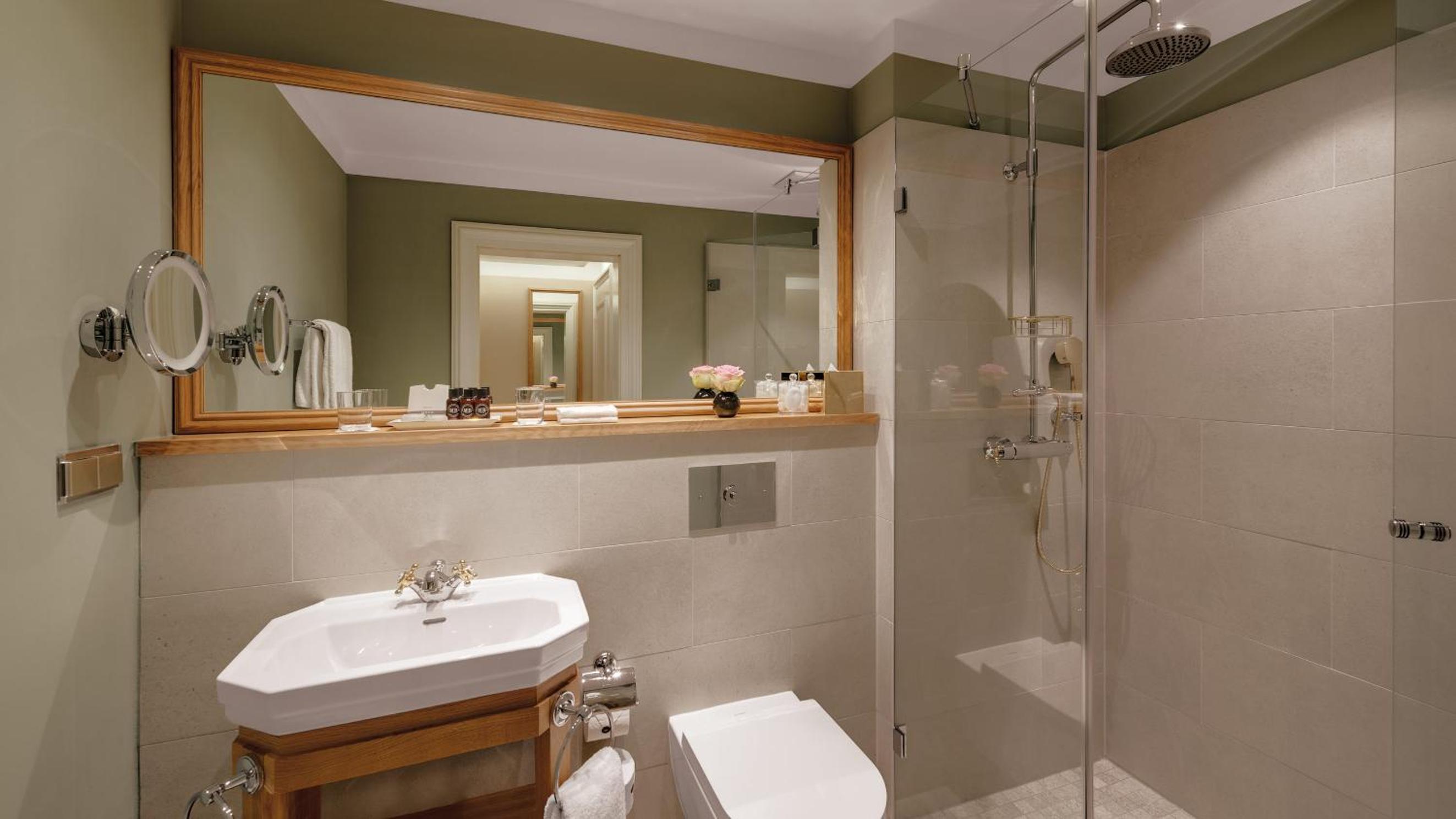 Premium Single Room