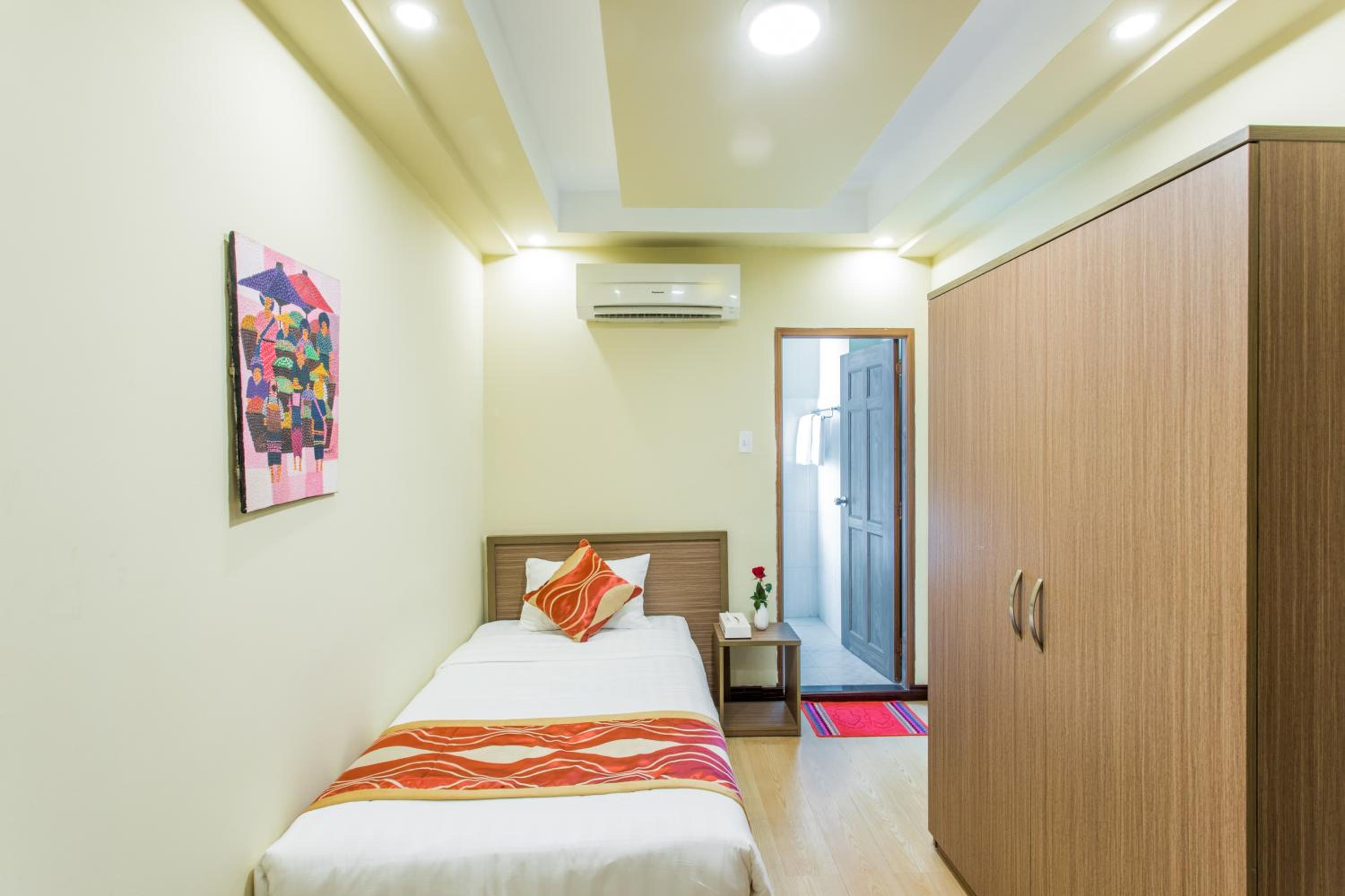 Deluxe Single Room