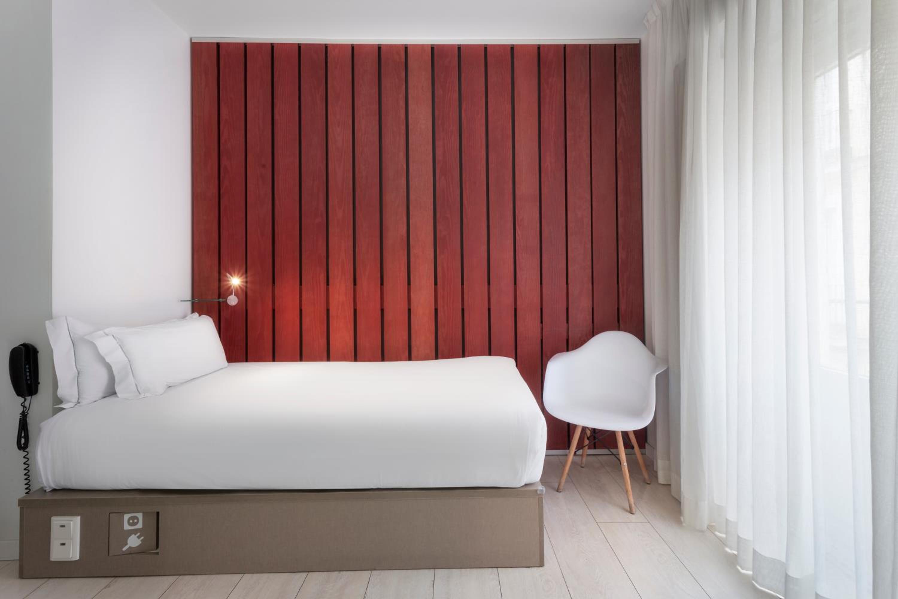 Single Room - City View