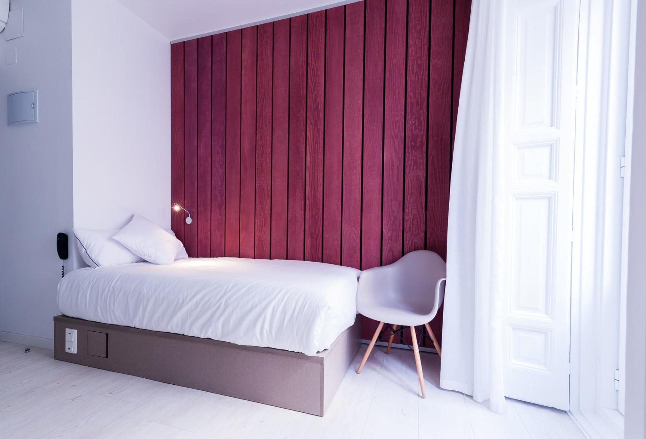 Single Room - City View