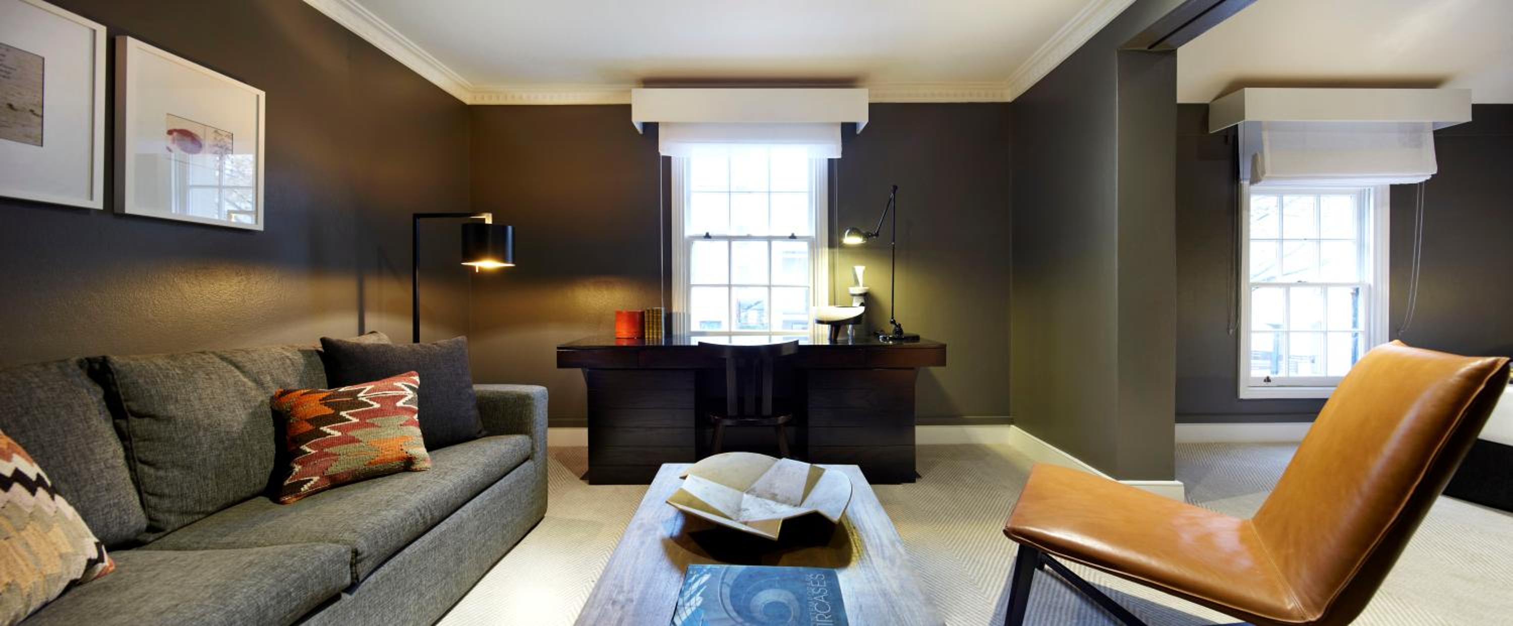 Studio King Suite