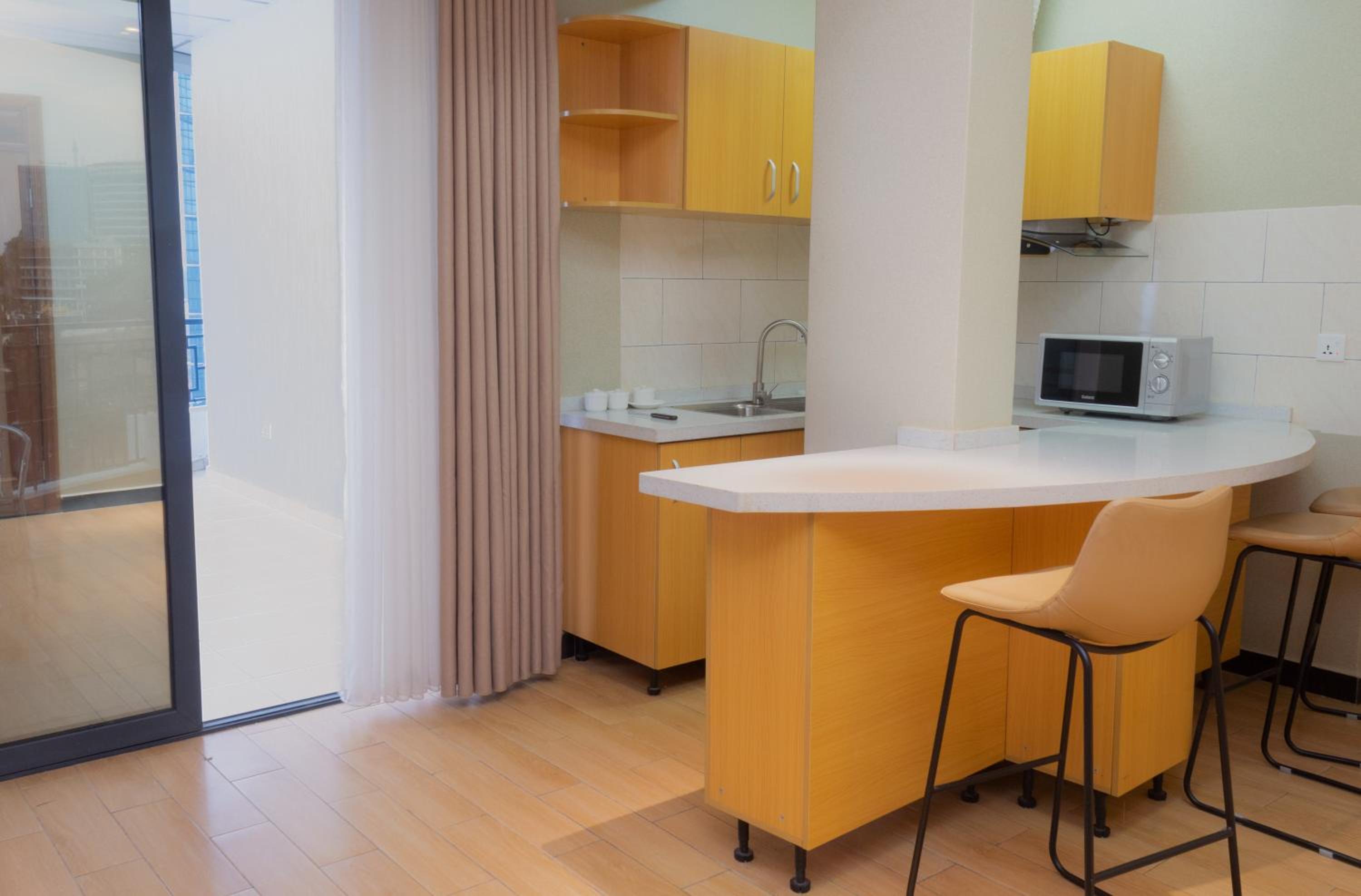 Apartment With Mountain View