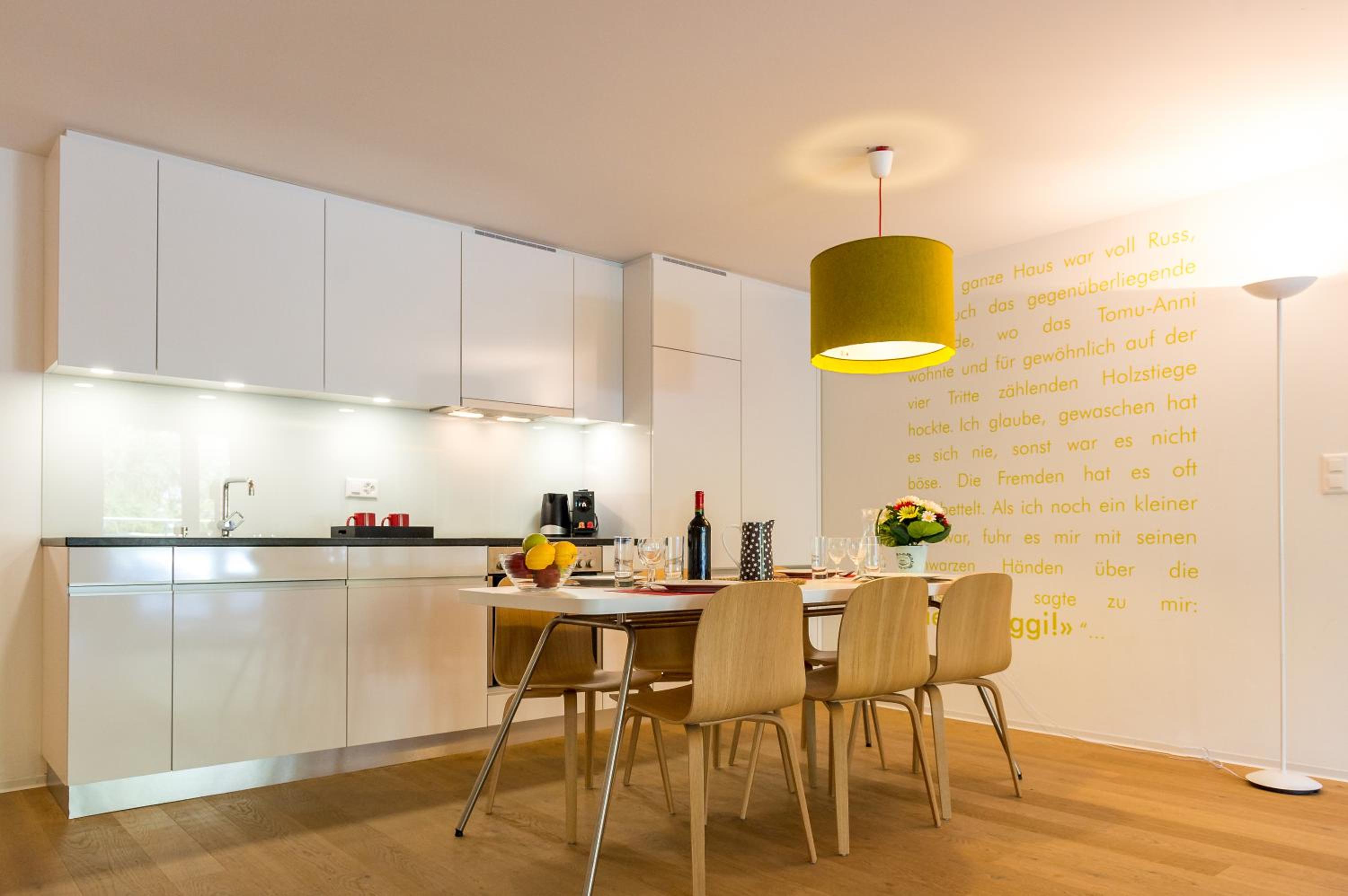 Apartment with Matterhorn view and terrace: 292 ft²/958 ft²