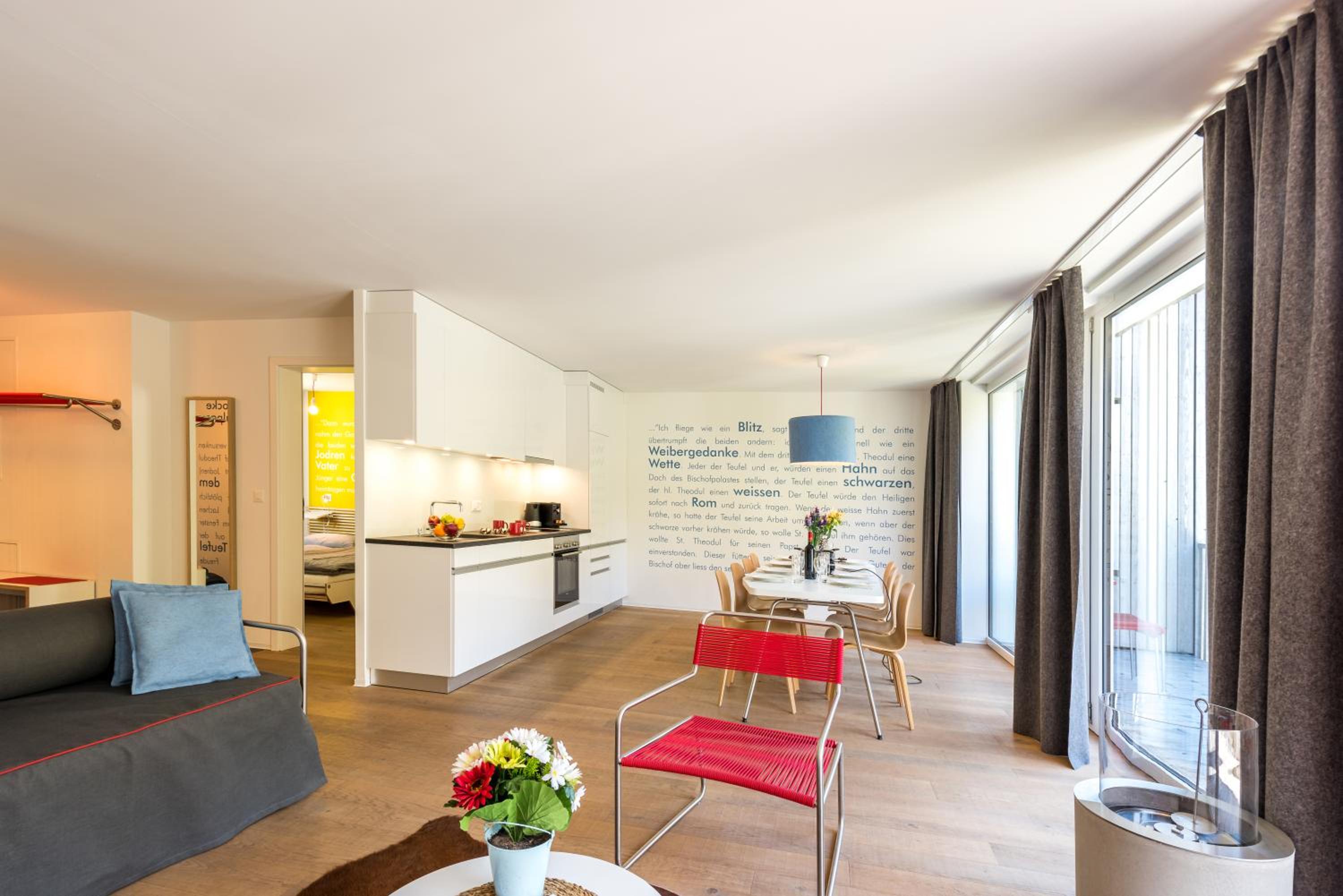 Apartment with Matterhorn view and balcony: 436 ft²/1432 ft²