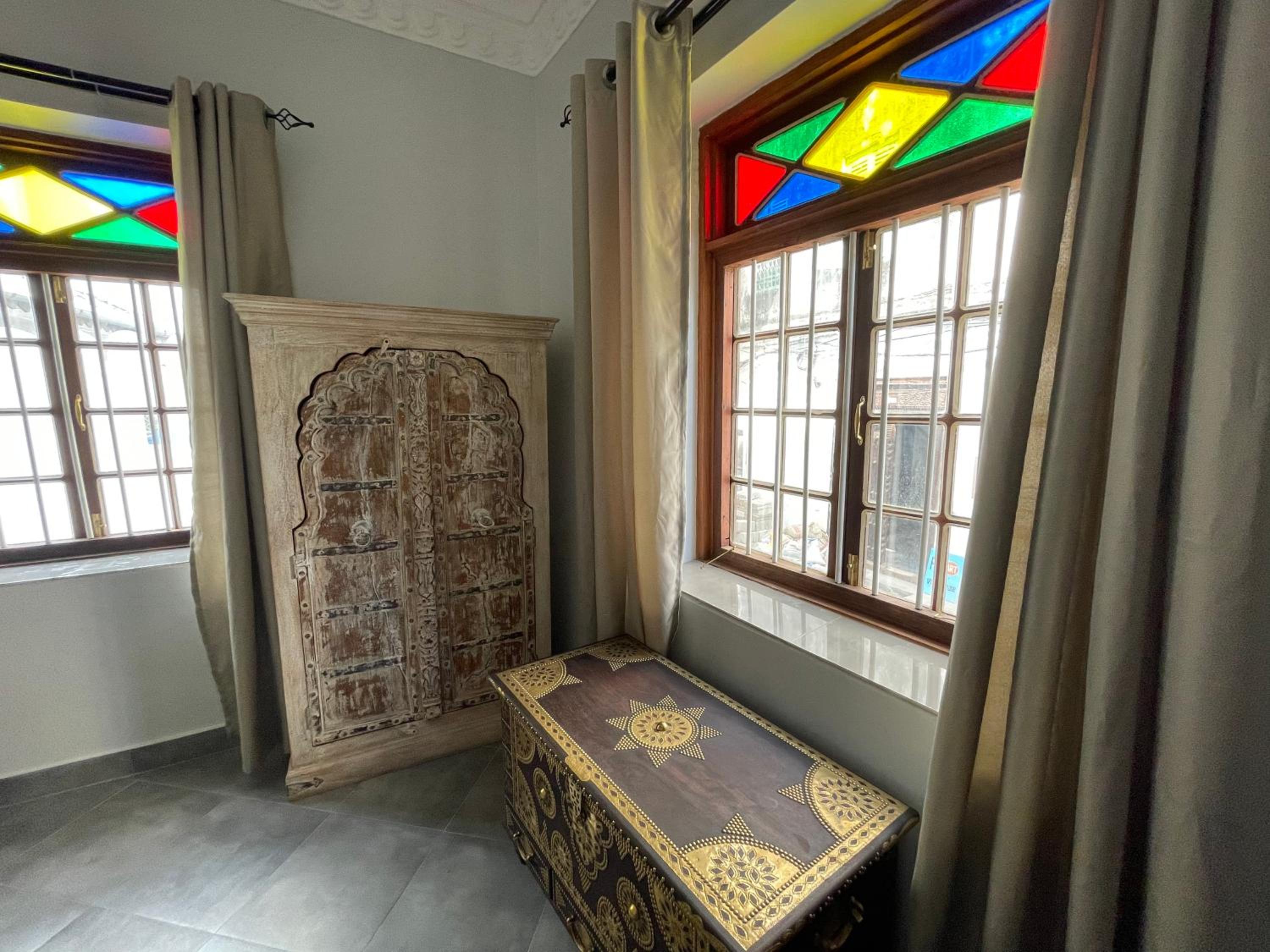 Apartment with City View