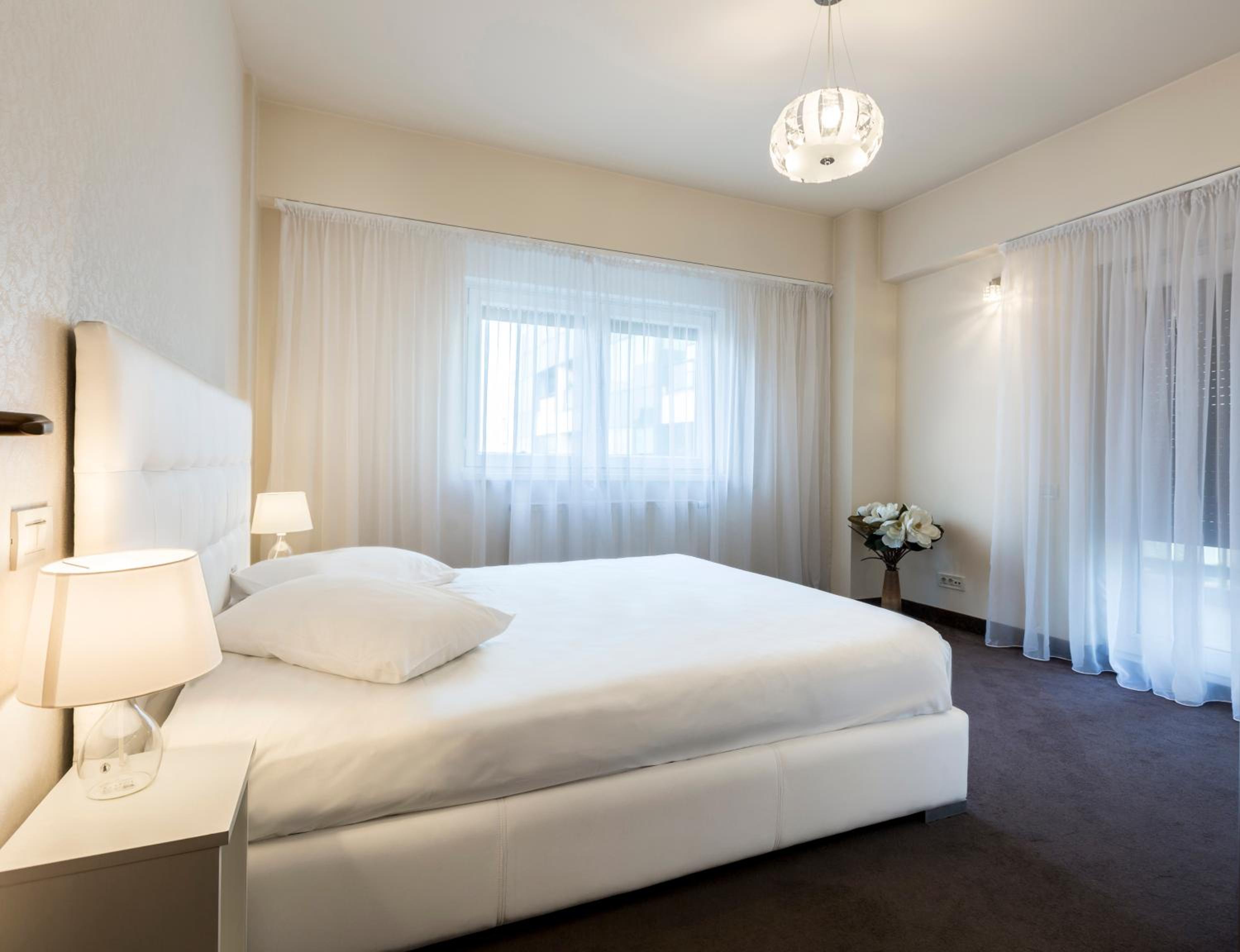 Large Apartment with Spa